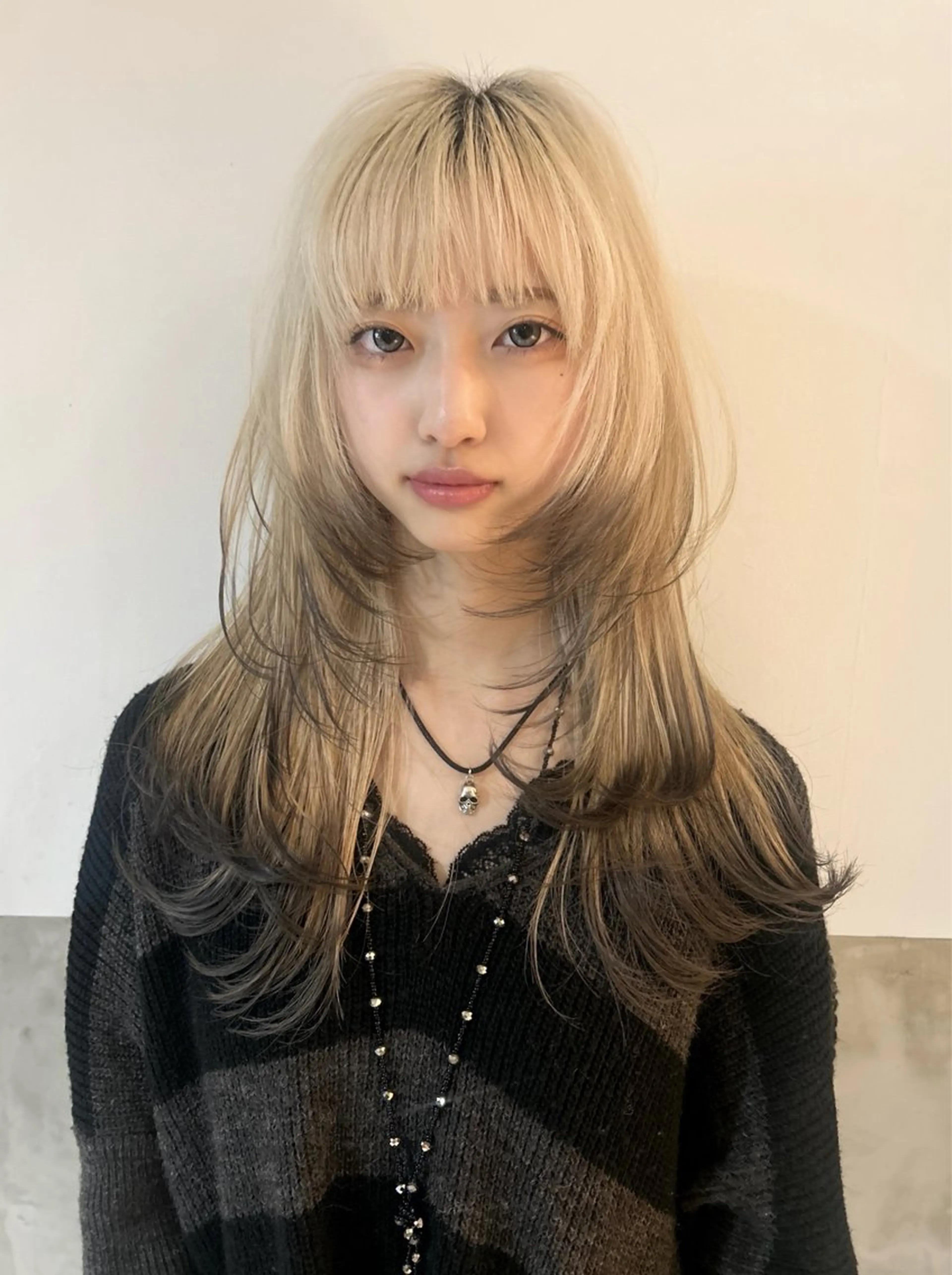 ロング ヘアカラー トリートメント レイカ /ハイトーンのヘアスタイル