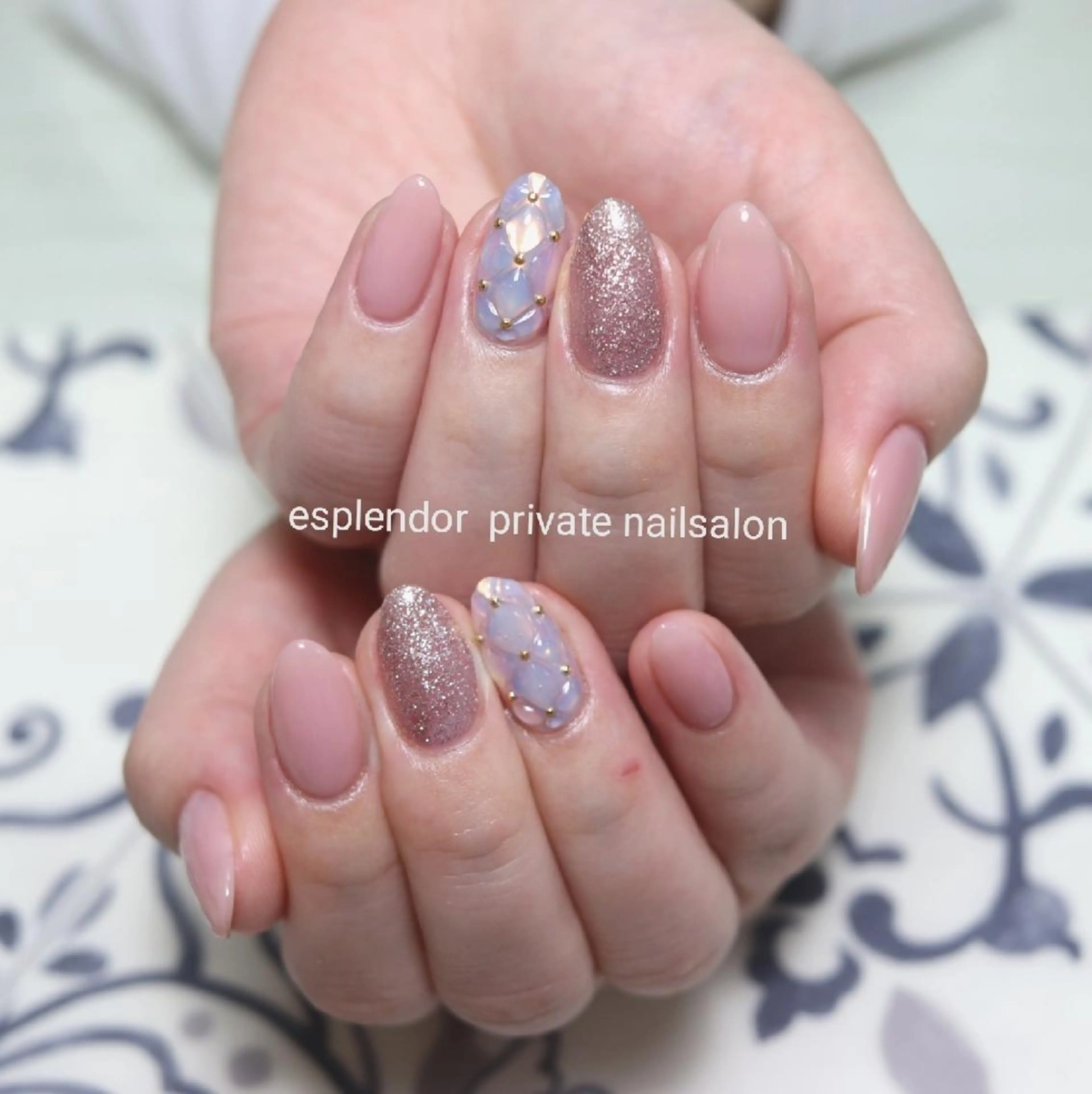 ネイル アートネイル オーロラネイル 持ち込み esplendor  エスプレンドル所属・esplendor  小野寺のネイルデザイン