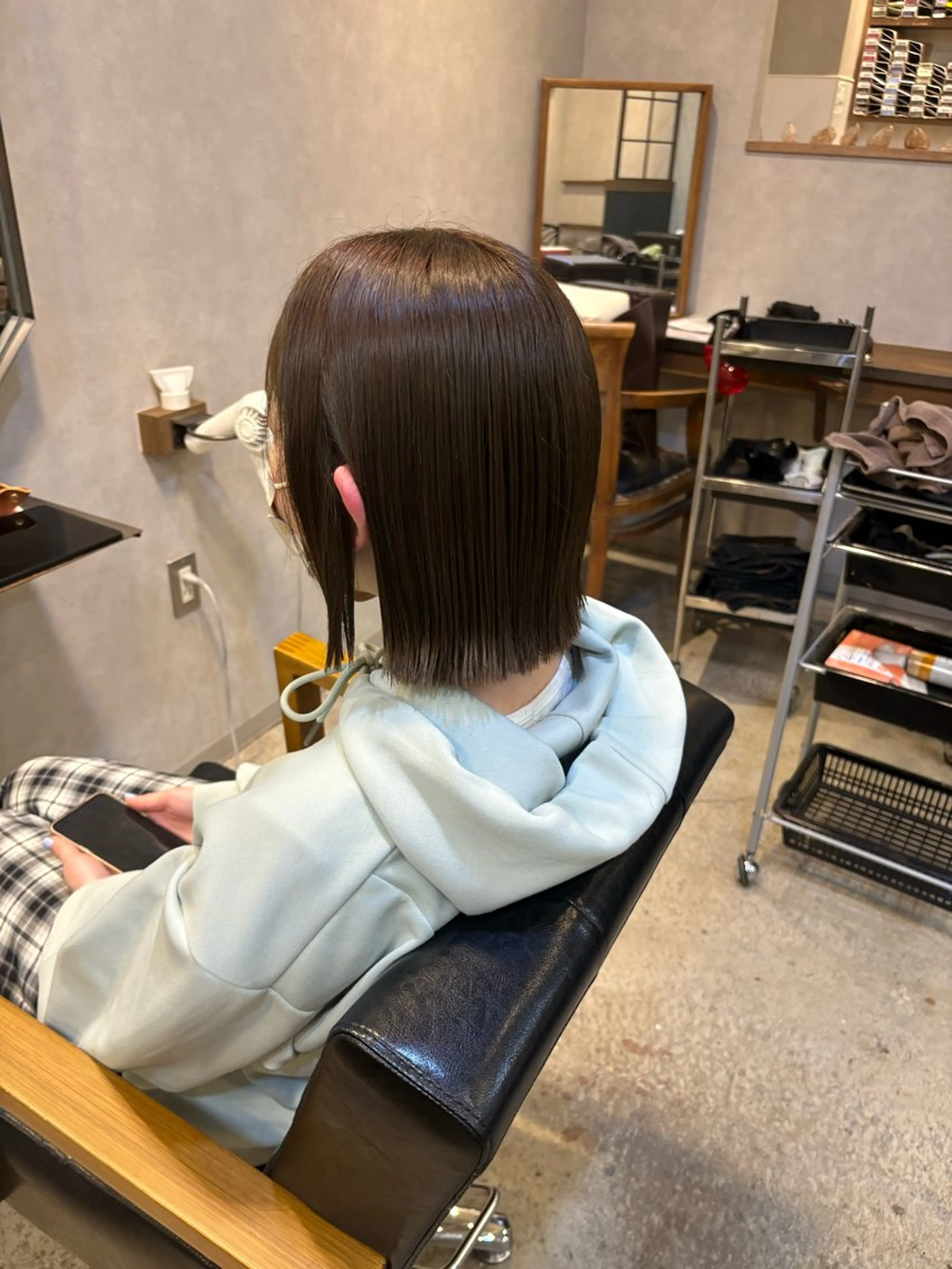 ミディアム カット ヘアカラー 小堀 いぶきのヘアスタイル