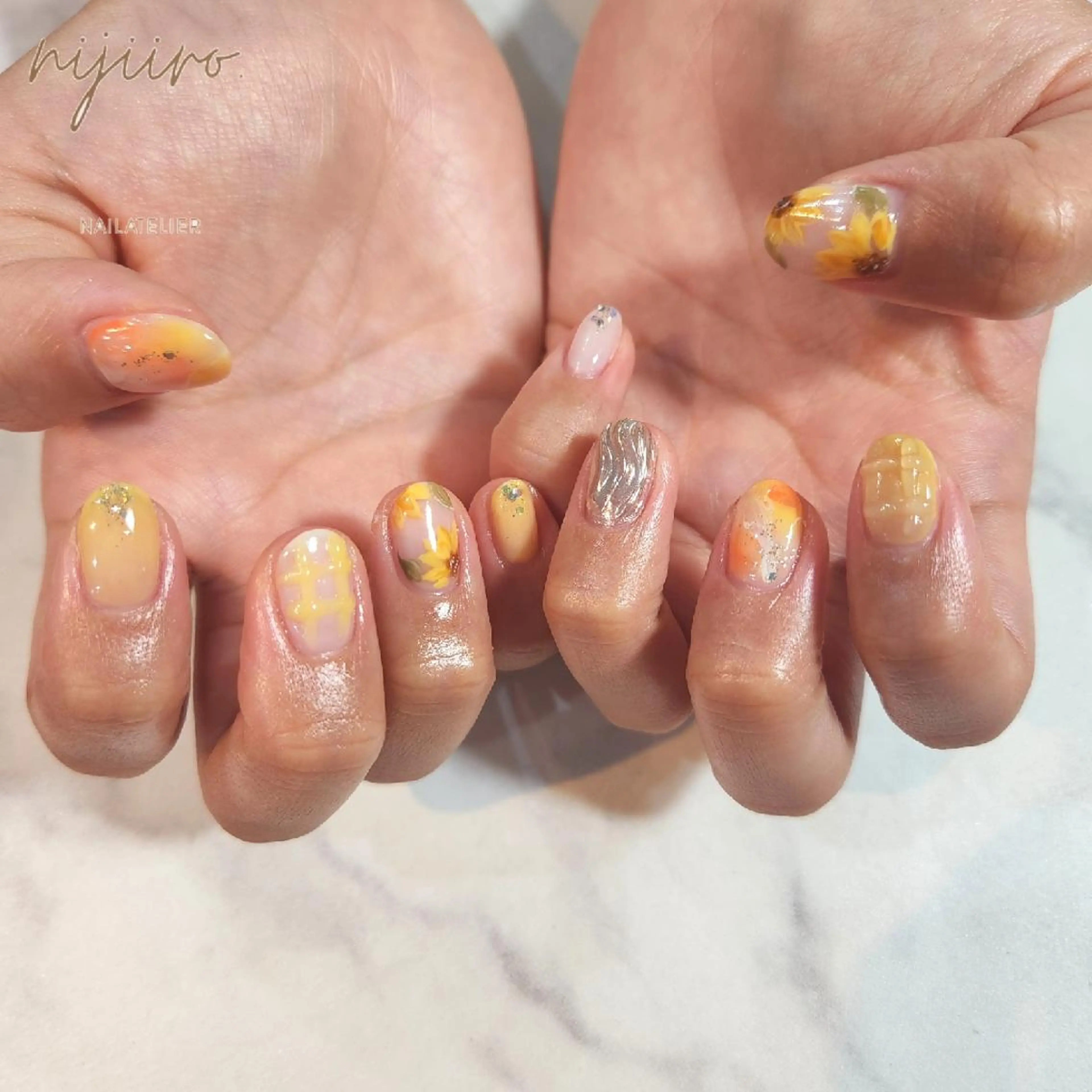 ネイル ハンドネイル nijiiro🌈 サトウのネイルデザイン