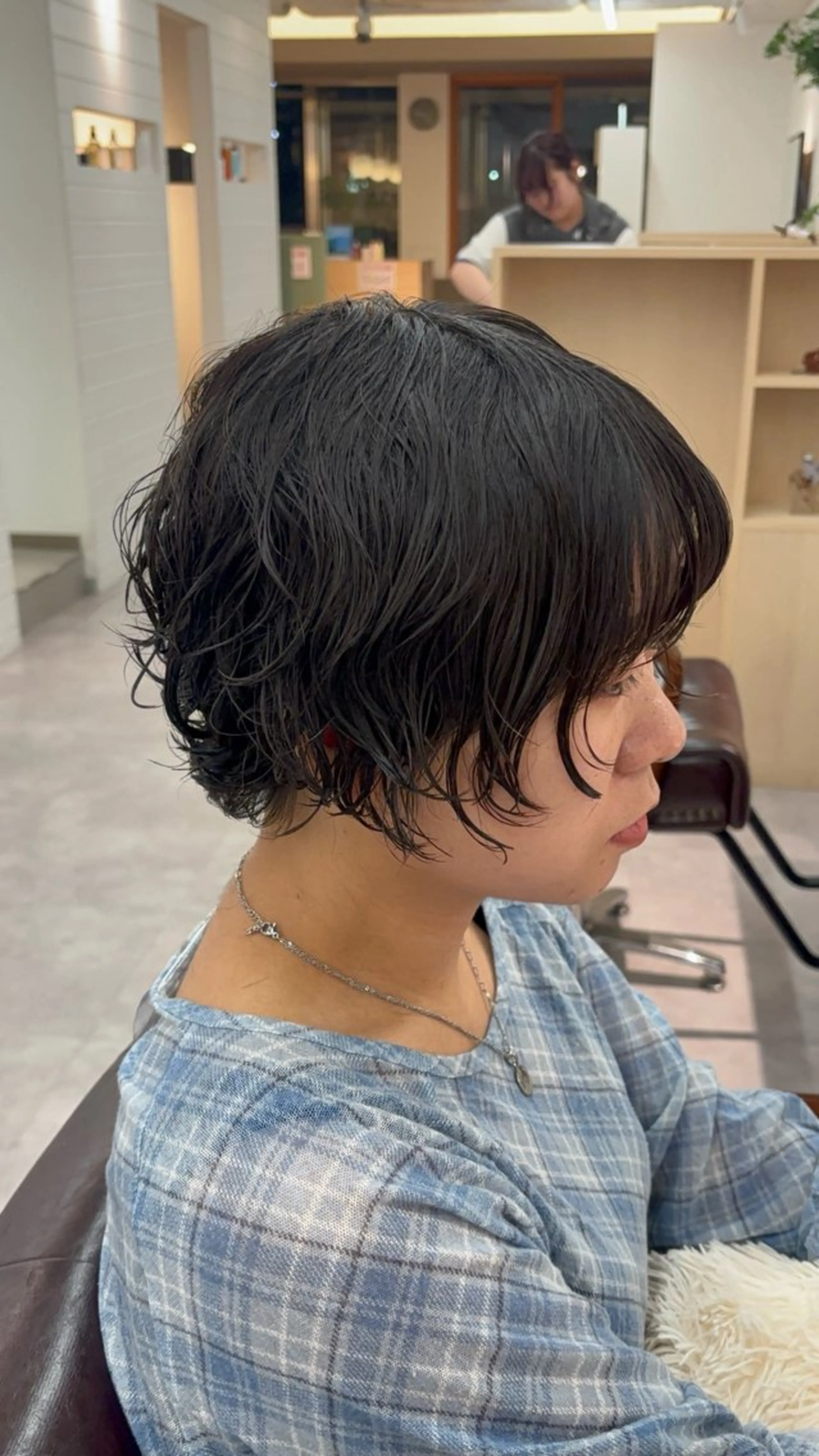 ショート カット 岩本 遥加のヘアスタイル