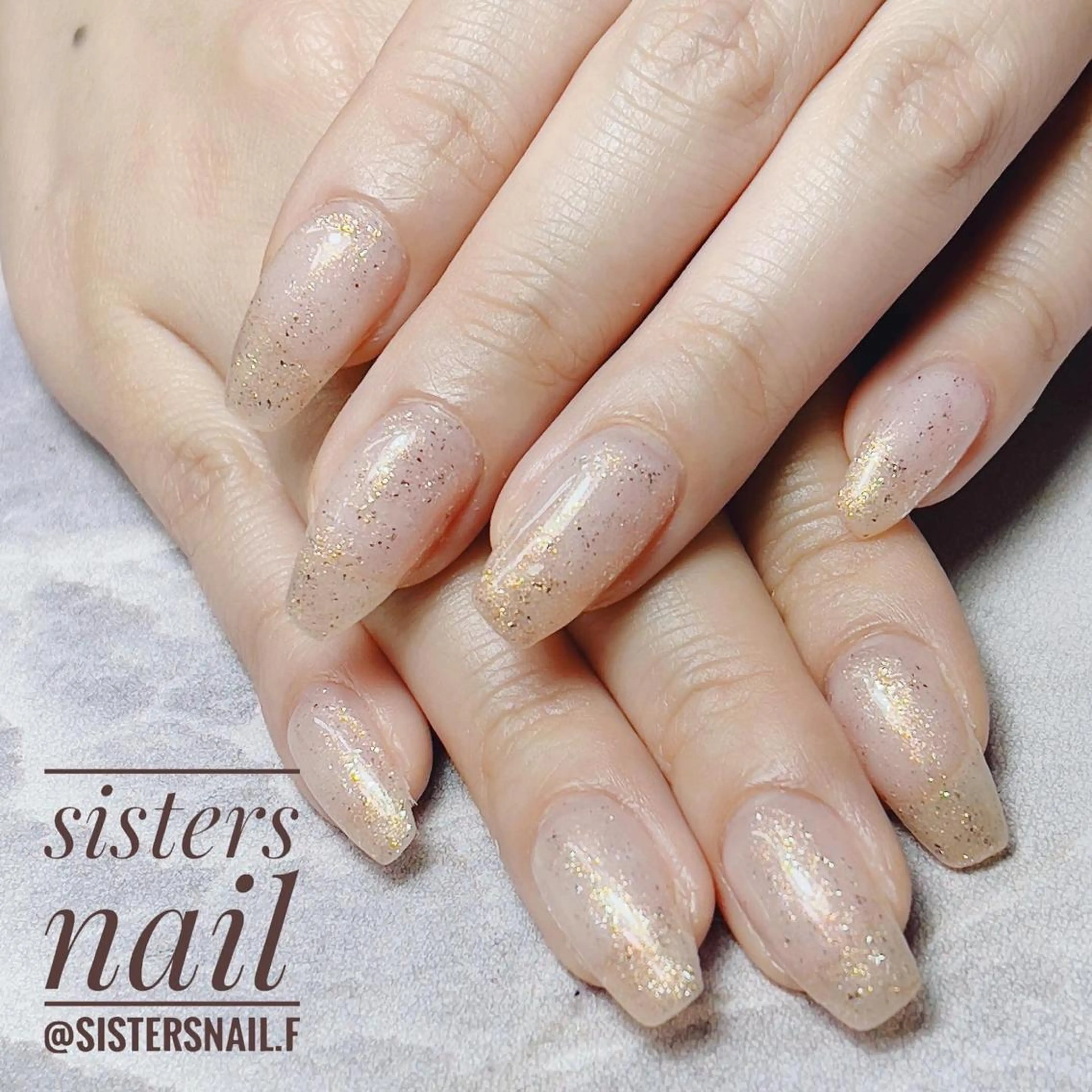 ネイル アートネイル ホログラムネイル キラキラネイル ピンク ピンクベージュ sisters nail.fのネイルデザイン