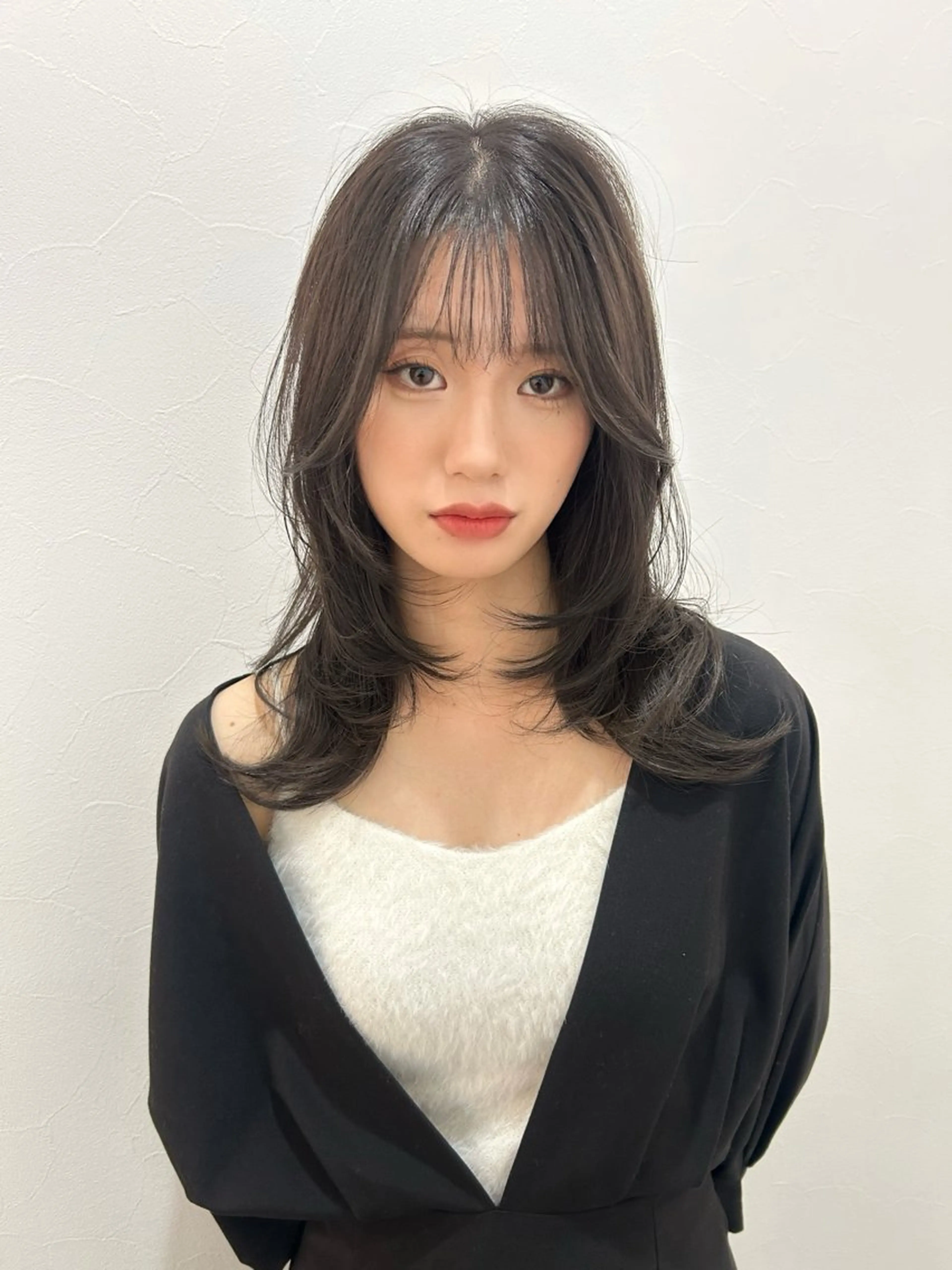 セミロング カラー グレージュ レイヤーカット カット トリートメント 透明感×モテヘア 🫧MAHIROのヘアスタイル