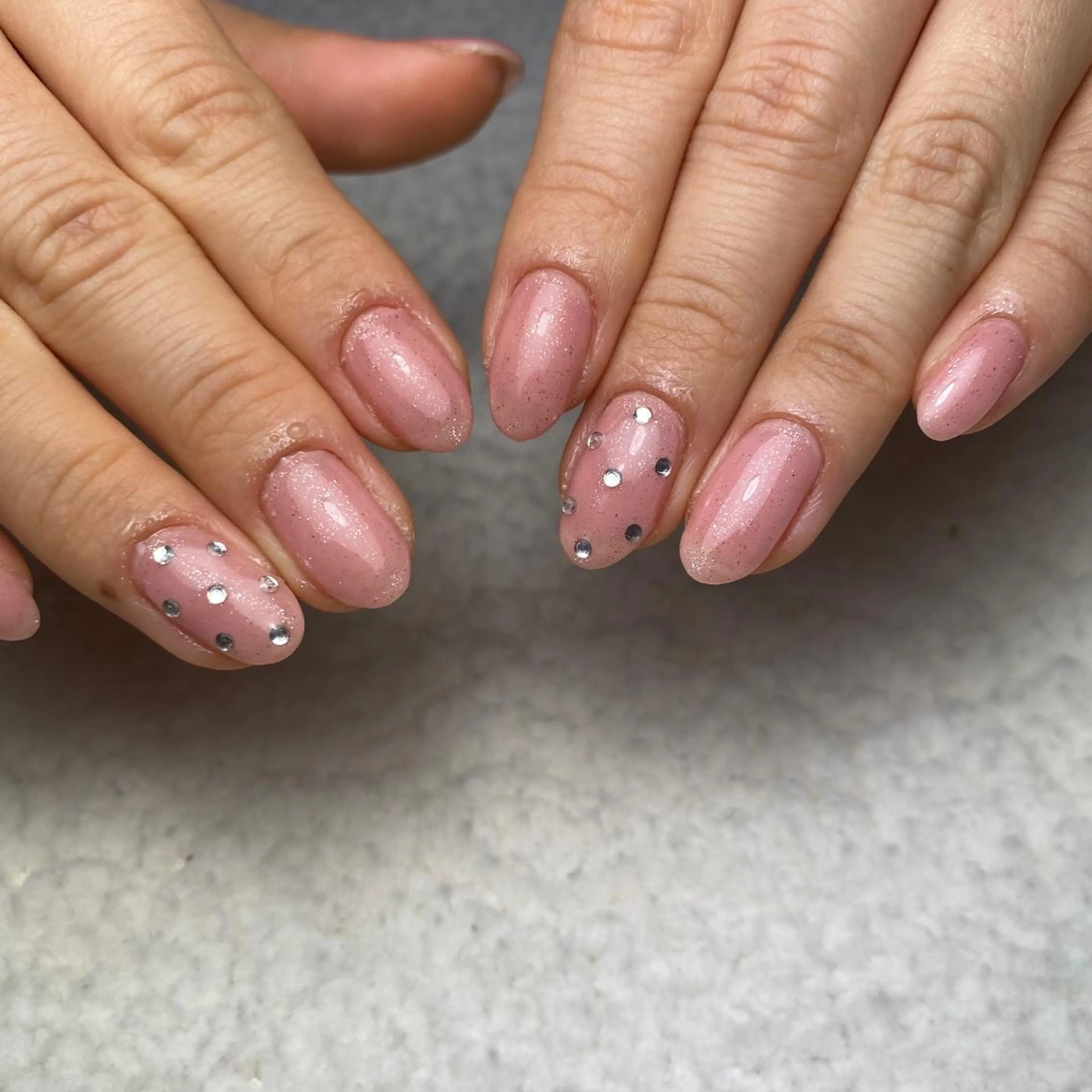 ネイル ジェルネイル ワンカラーネイル ハンドネイル COCO +のエステ・リラクイメージ