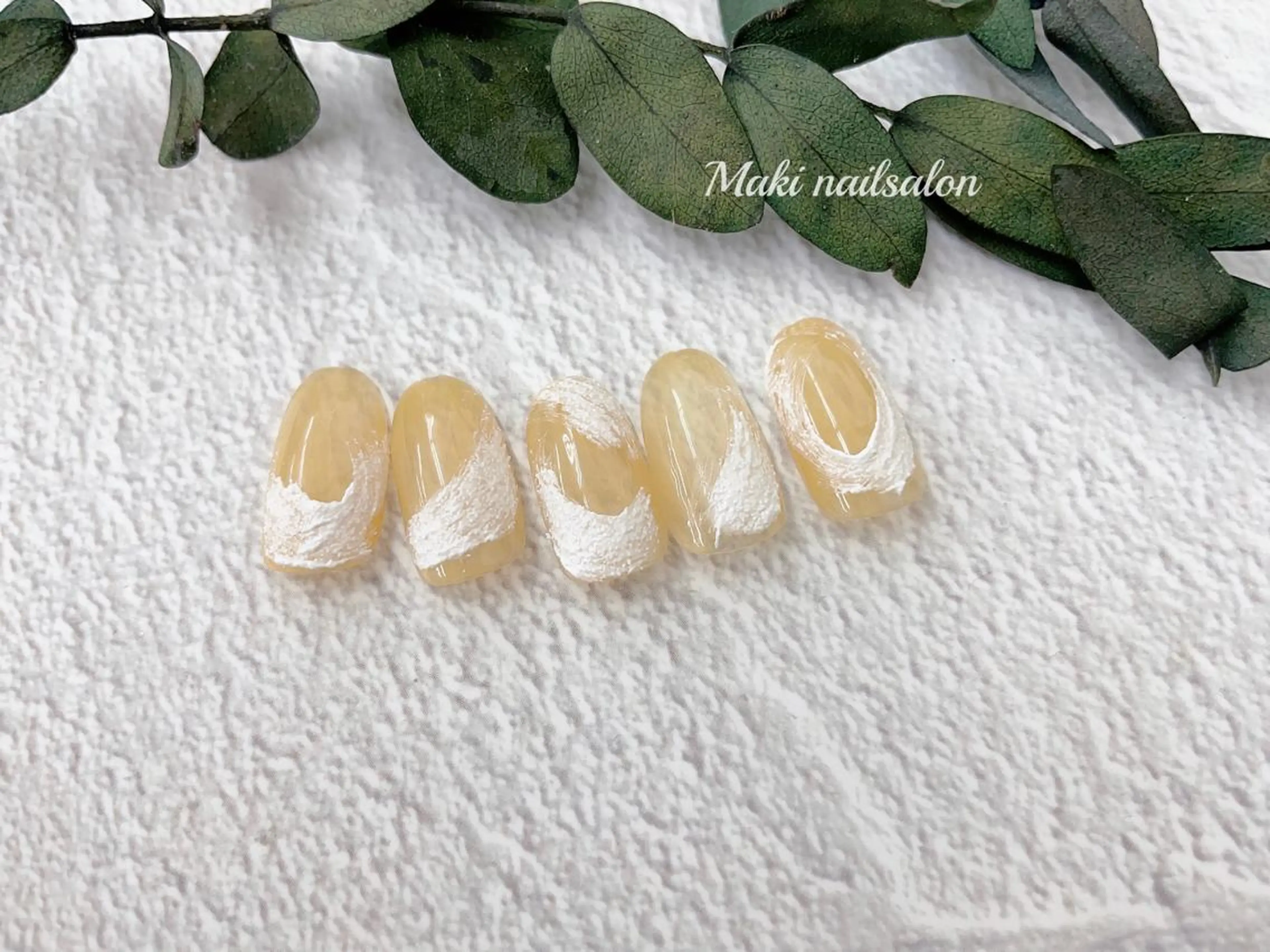 ネイル ハンドネイル マキ ネイルサロンのネイルデザイン