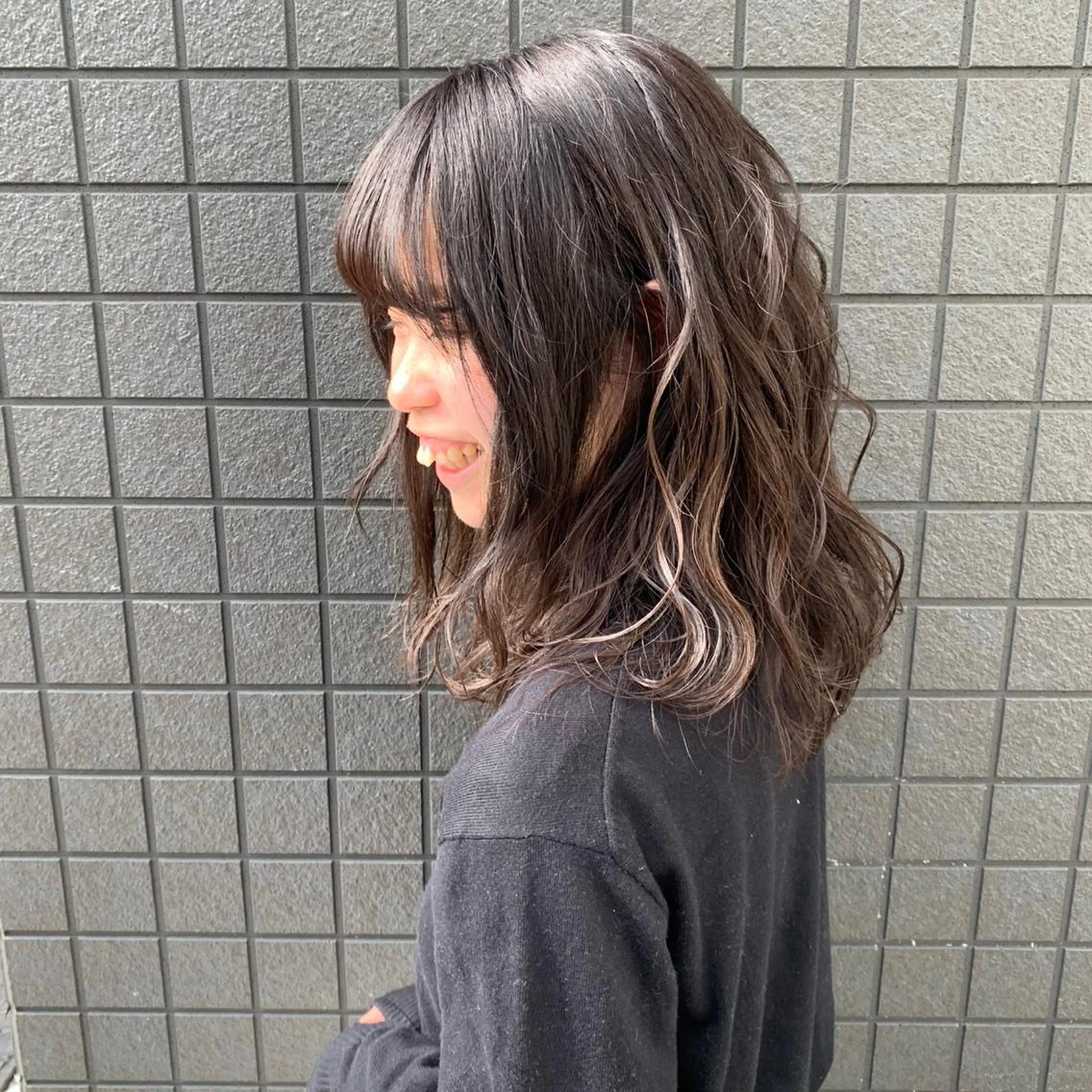 カラー アッシュ 笹木 琴乃のヘアスタイル