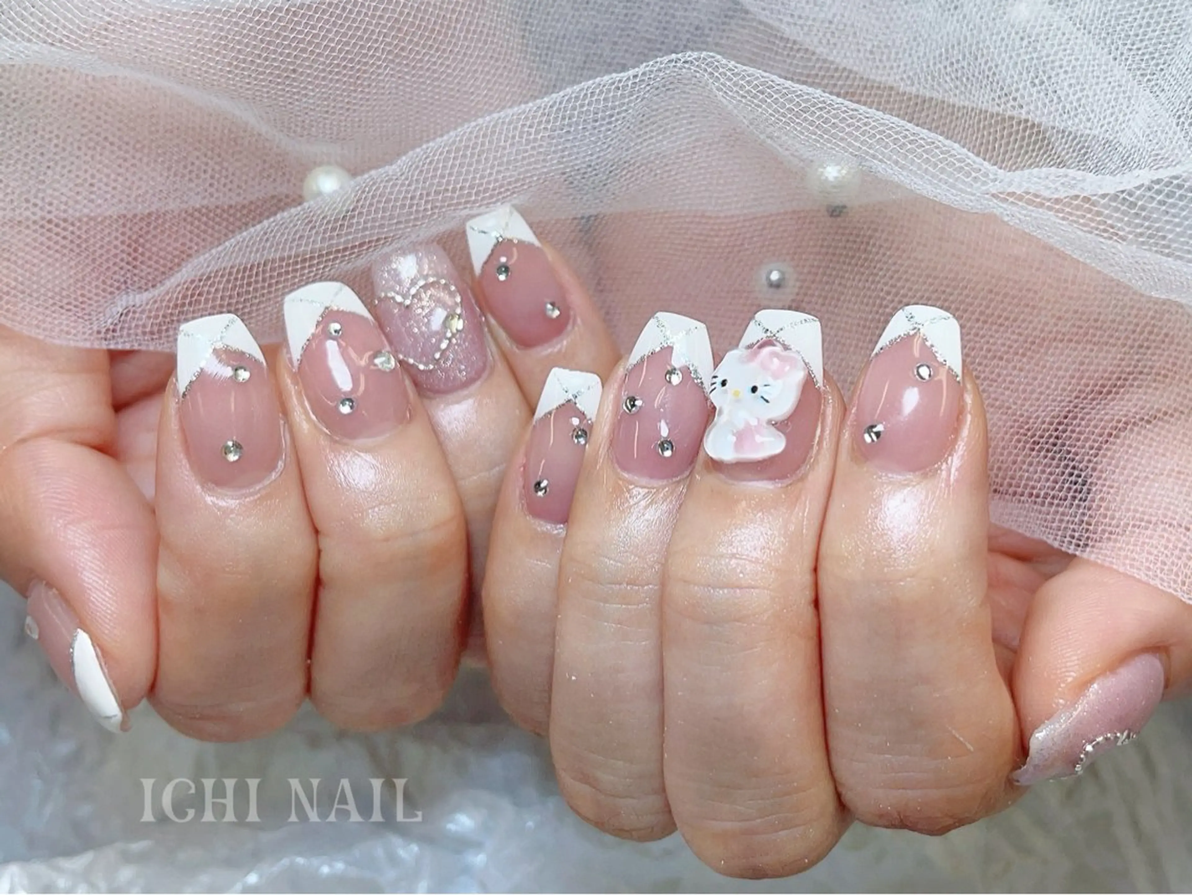 ネイル ハンドネイル 🧚🏻‍♀️ NOHA🎀のネイルデザイン