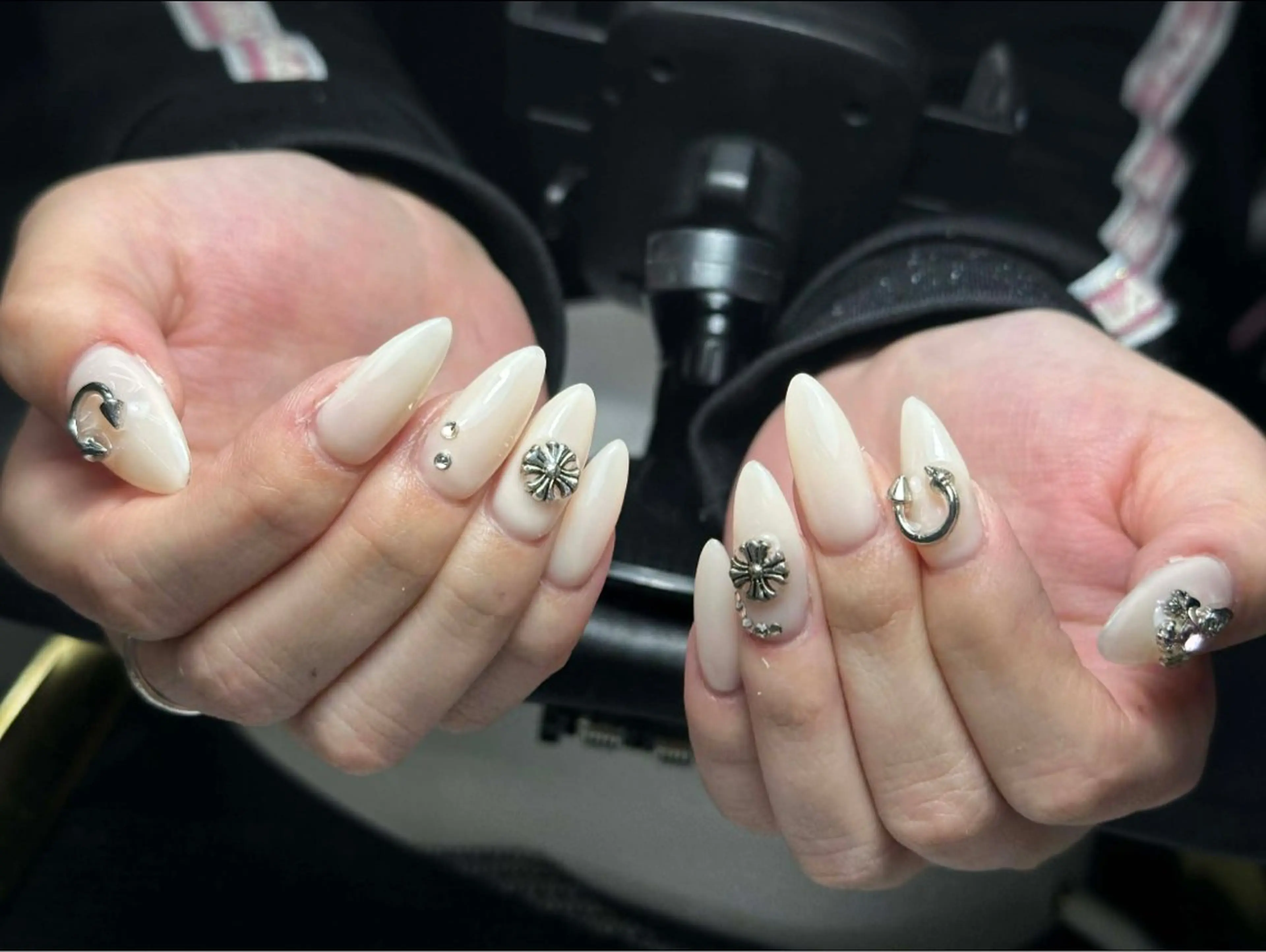 ネイル 韓国ネイル 持ち込み ニュアンスネイル ネイルチップ ハンドネイル Tini ANA.CHUOのネイルデザイン