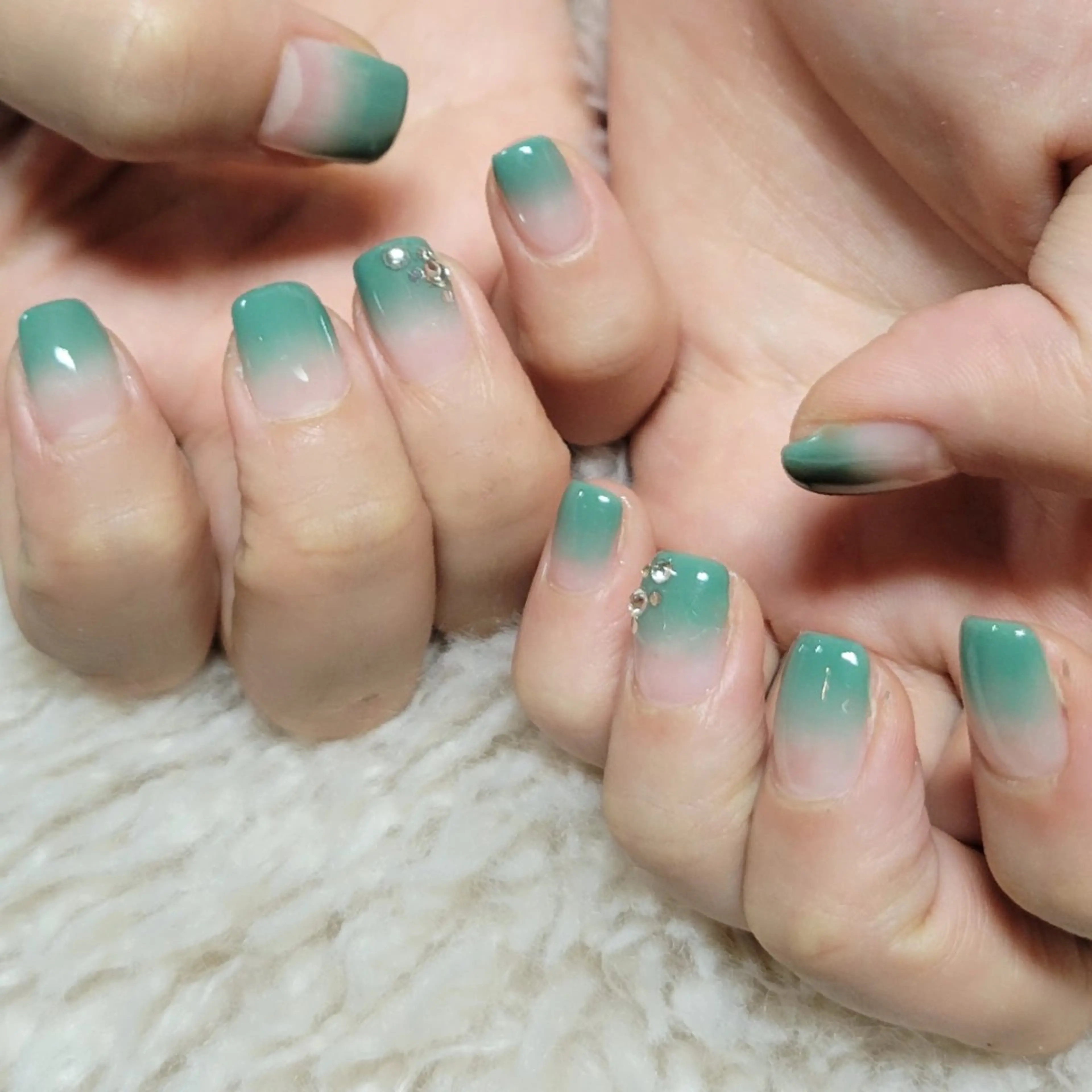 ネイル グリーン 斎藤 Ri-na-il長浜のネイルデザイン