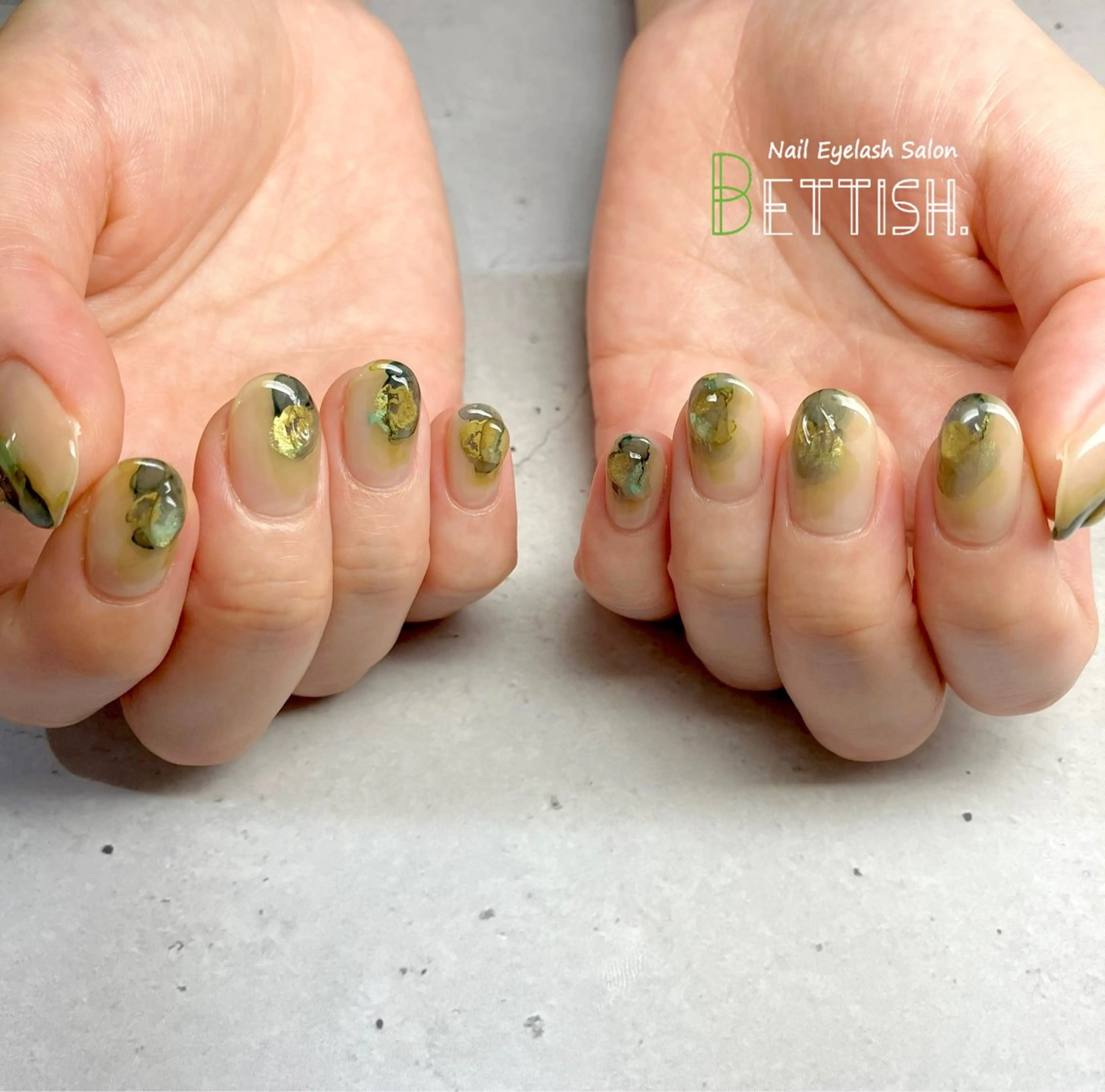 ネイル グリーン BETTISH. KUMIKO☺︎︎のネイルデザイン