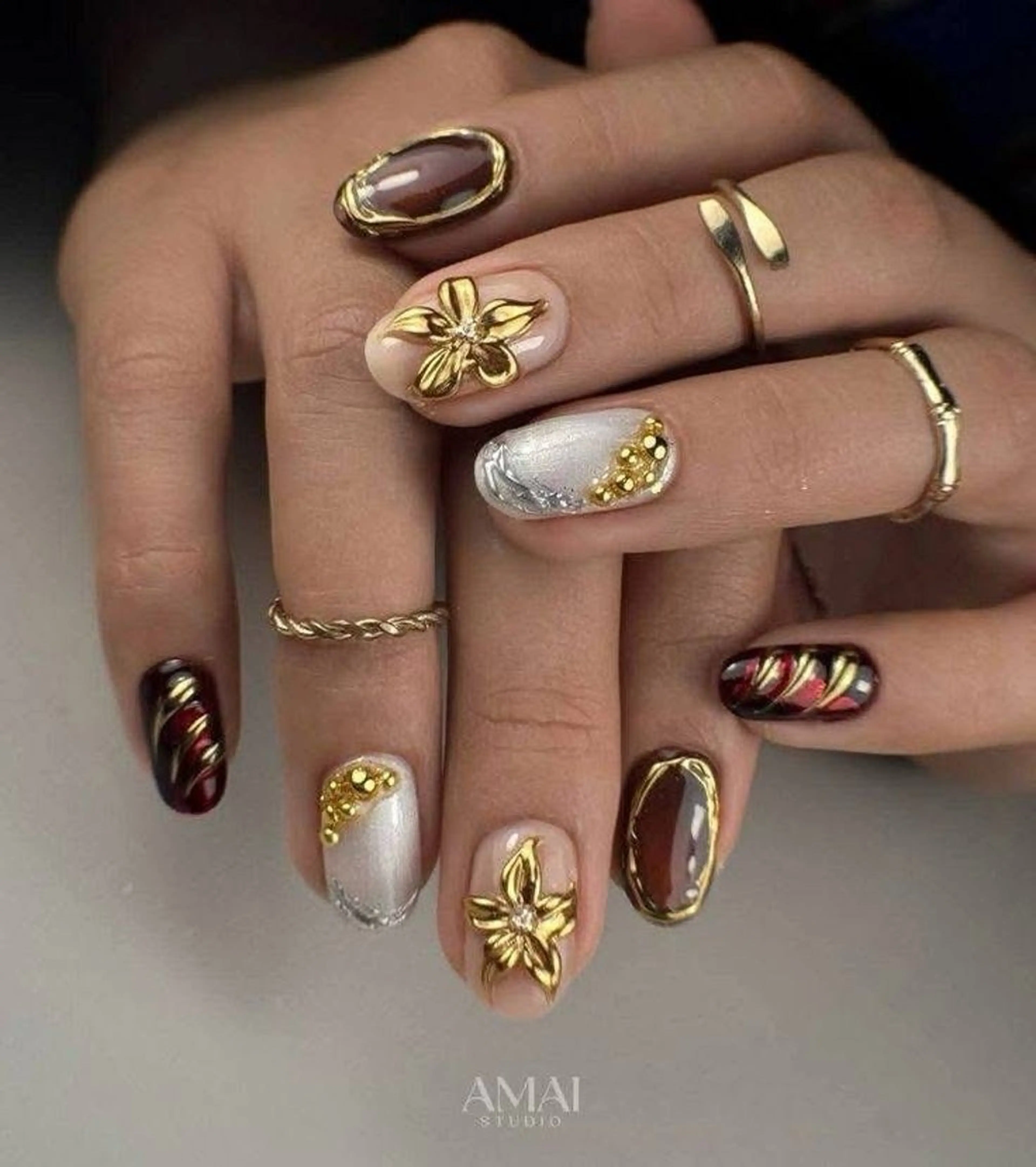 ネイル チークネイル フレンチネイル グラデーション 韓国ネイル マグネットネイル ハンドネイル JIN 168 新大久保のネイルデザイン