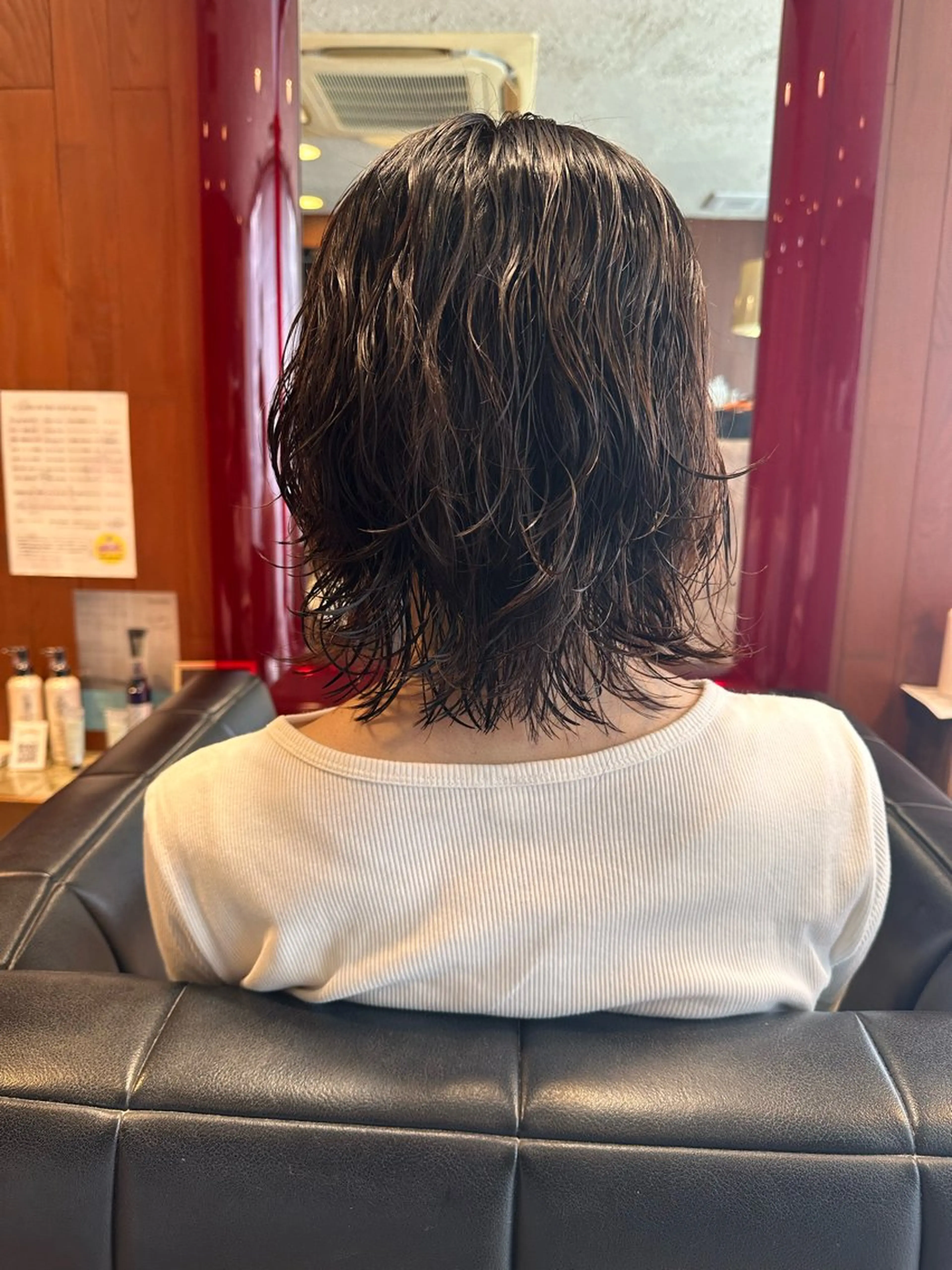 ミディアム パーマ 米山 璃奈のヘアスタイル