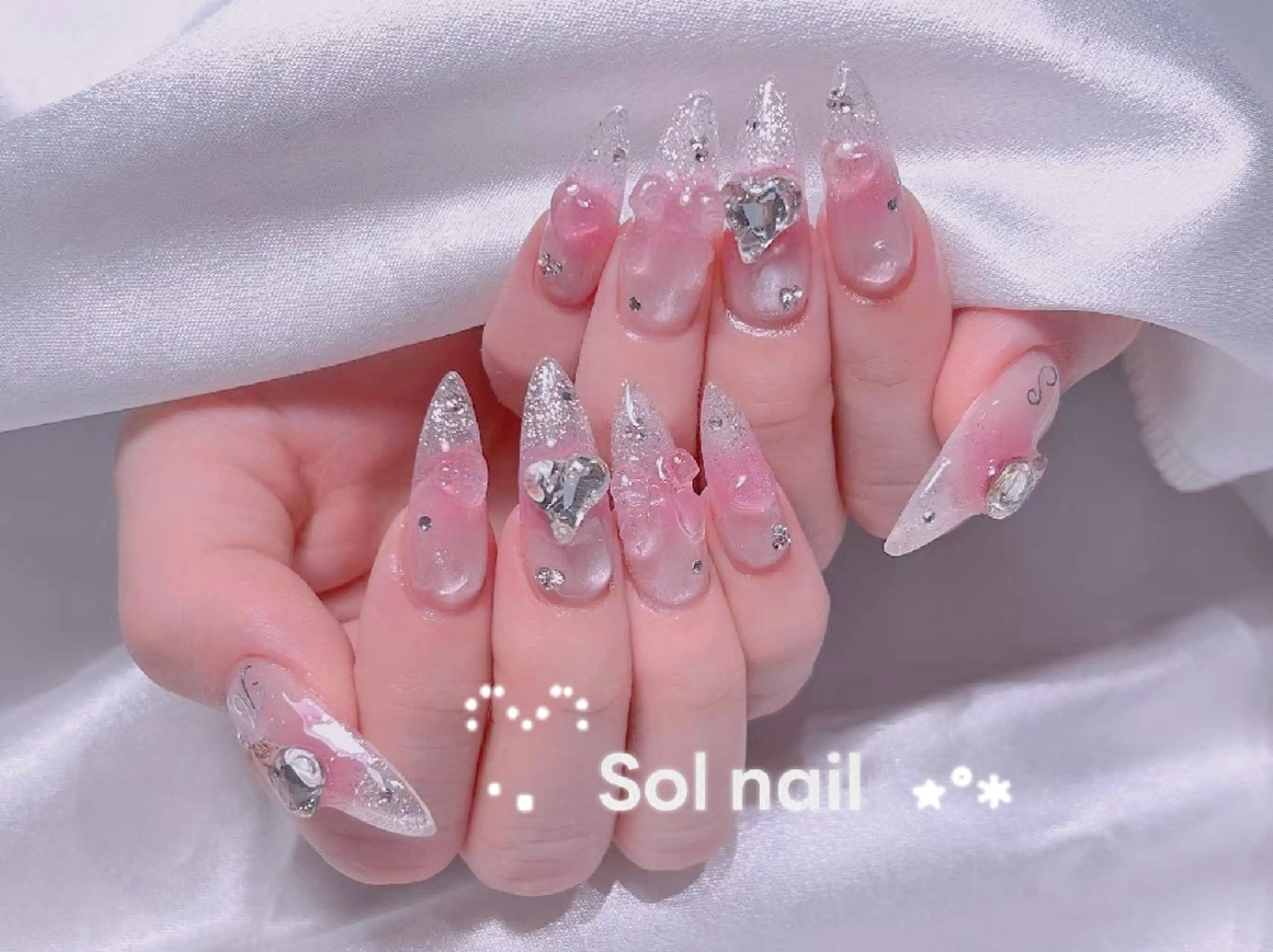 ネイル 成人式 ジェルネイル マグネットネイル パラジェル ワンホンネイル ハンドネイル ハンドケア Sol Nail ミネのネイルデザイン