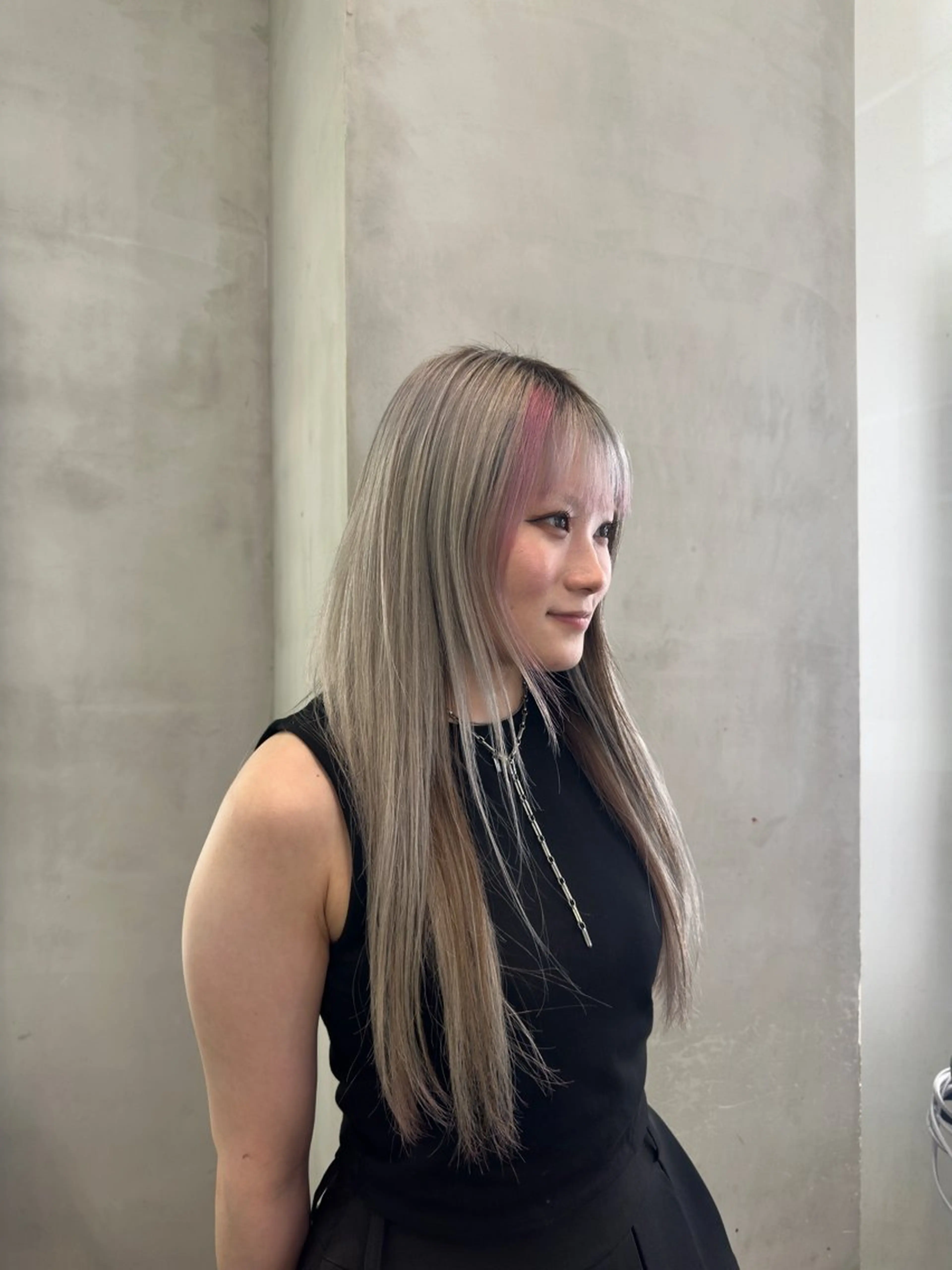 カラー 👽伊藤 幹恭のヘアスタイル