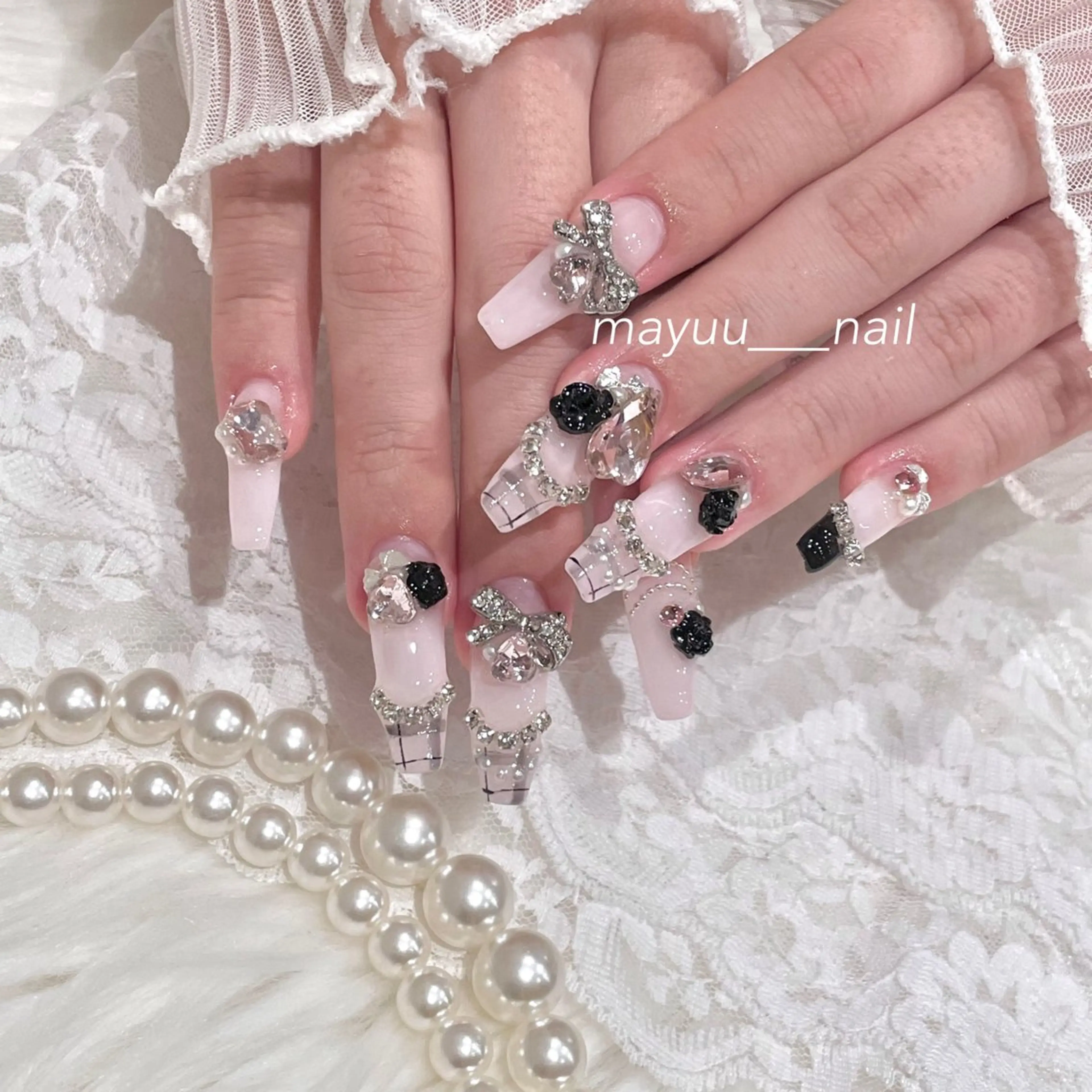 ネイル 🎀 Mayu 🎀痛ネイルのネイルデザイン