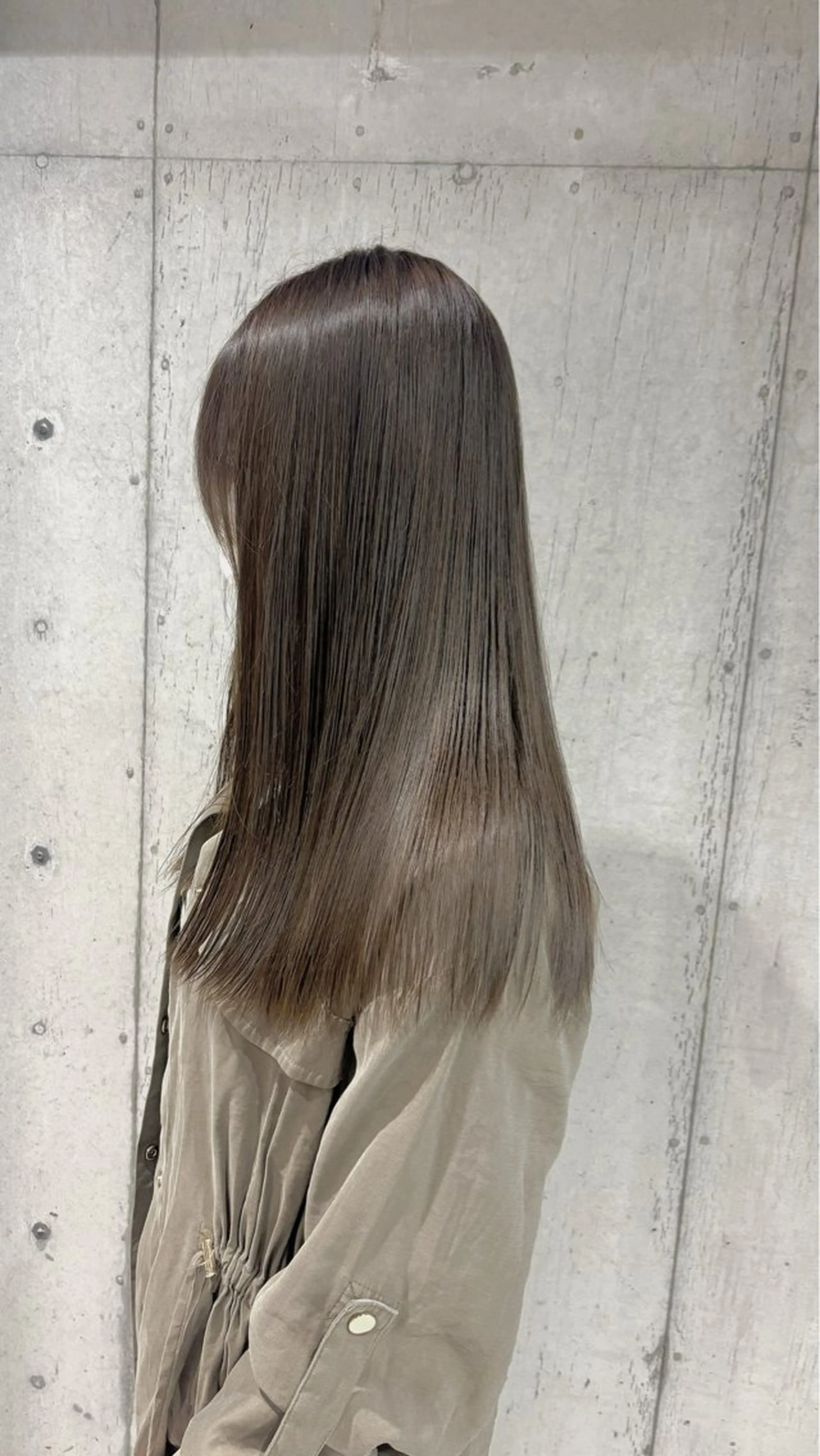 トレンドカラーをご提案👨🏻‍🎨【透明感カラー+トリートメント】の写真