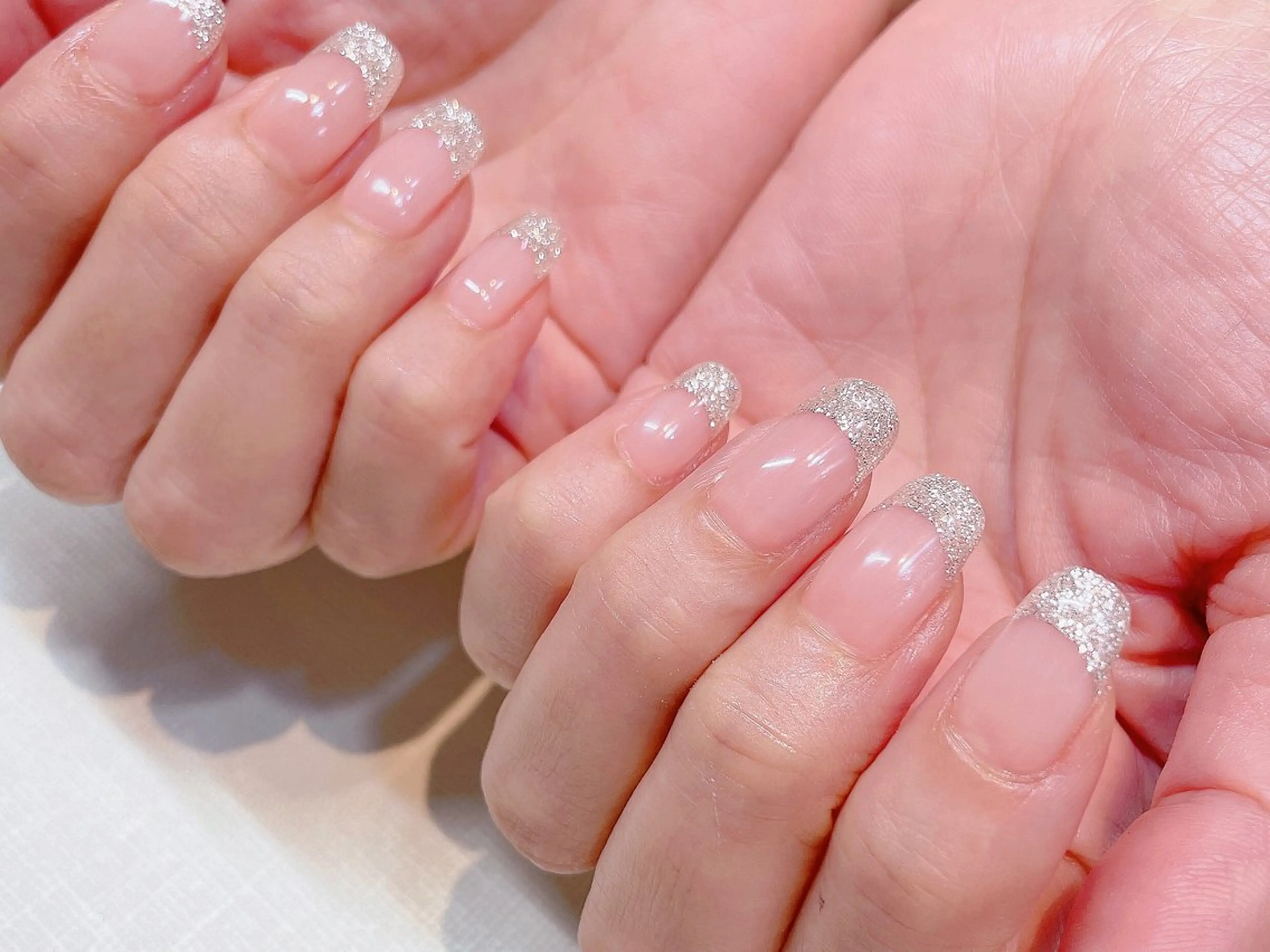 ネイル ラメ(グリッター) シルバー ハンドネイル Avant Sakiのネイルデザイン