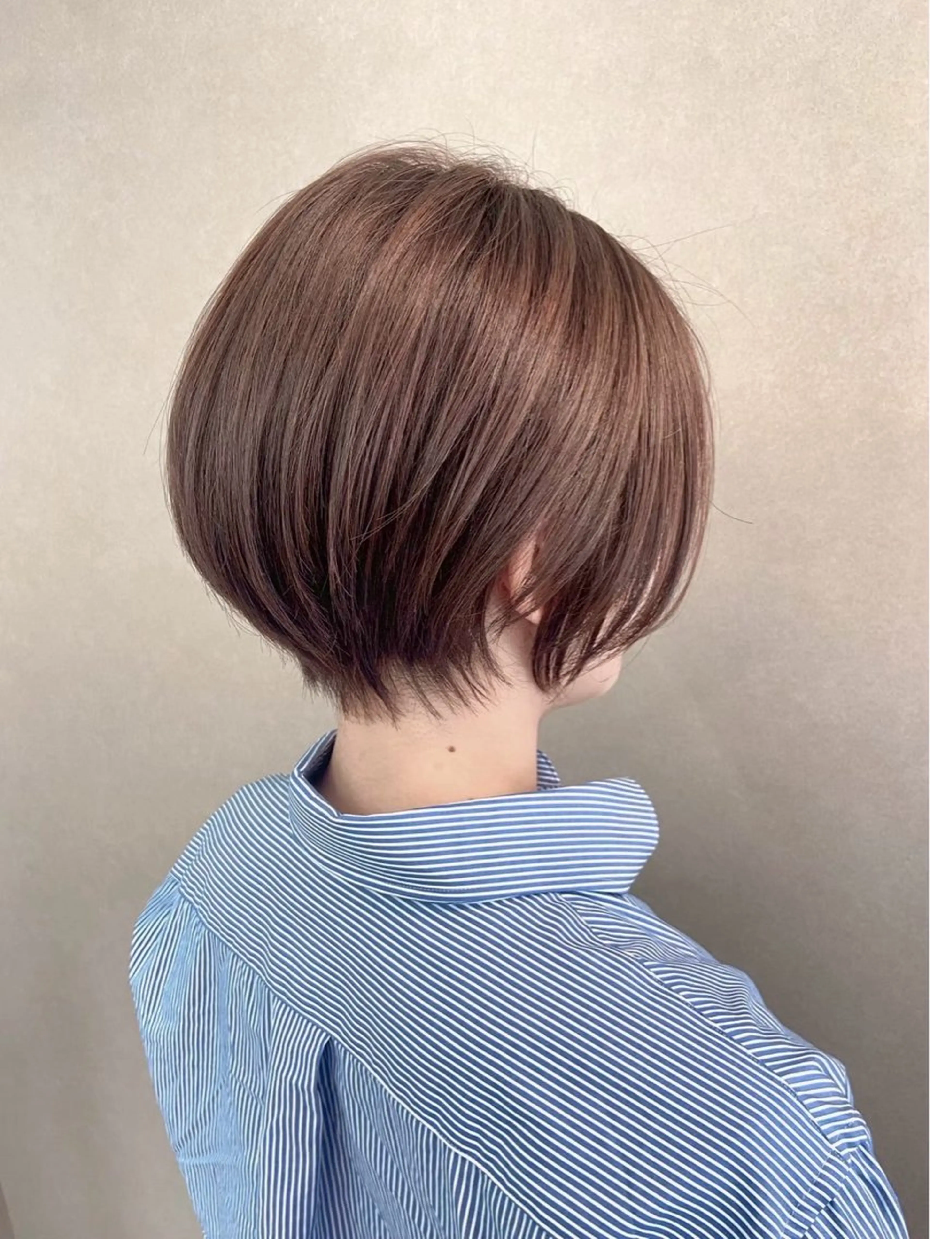 ショート カラー 乙葉 / Roccoのヘアスタイル