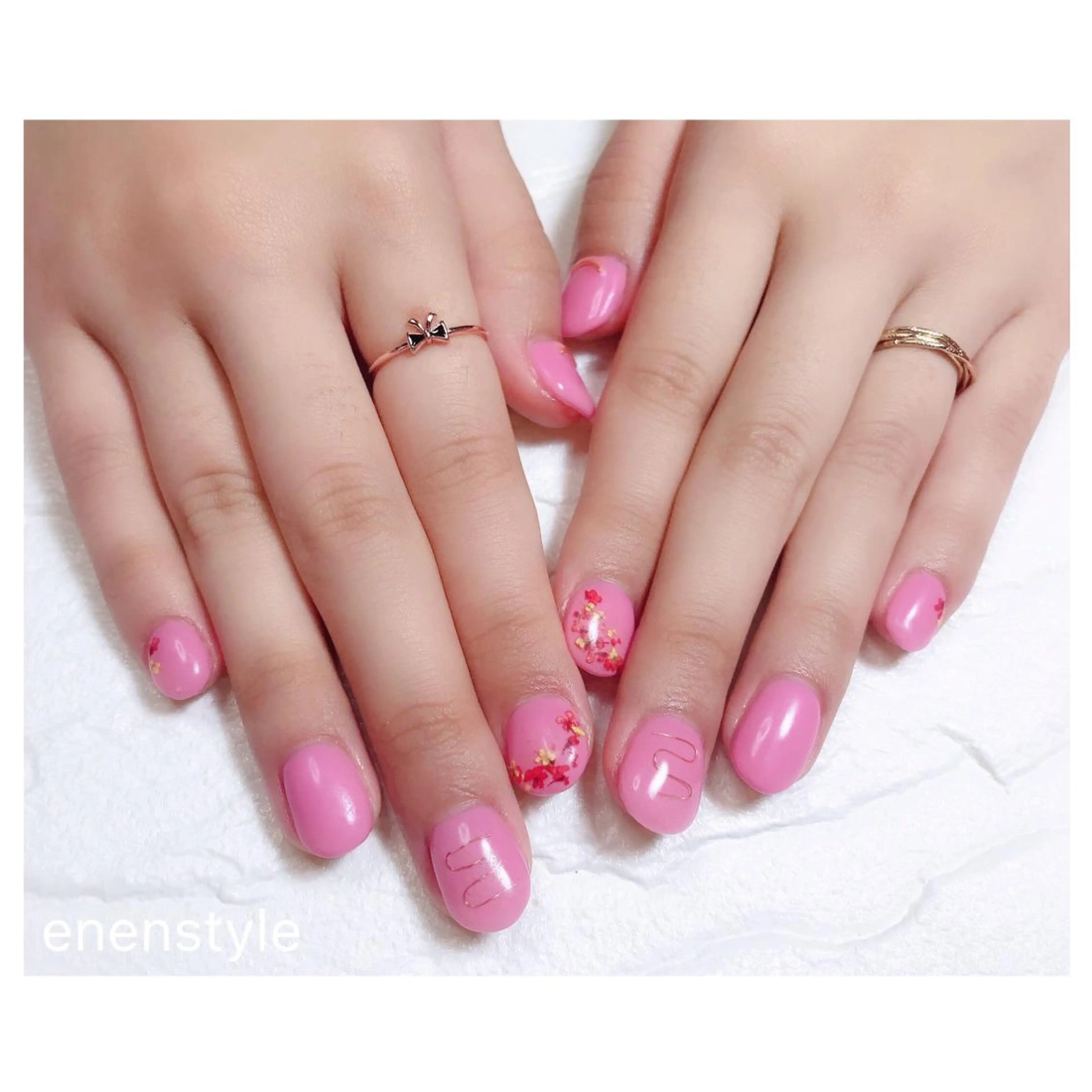 ショート ネイル ジェルネイル ニュアンスネイル オフィスネイル シンプルネイル ハンドネイル 👑enen style👑のネイルデザイン