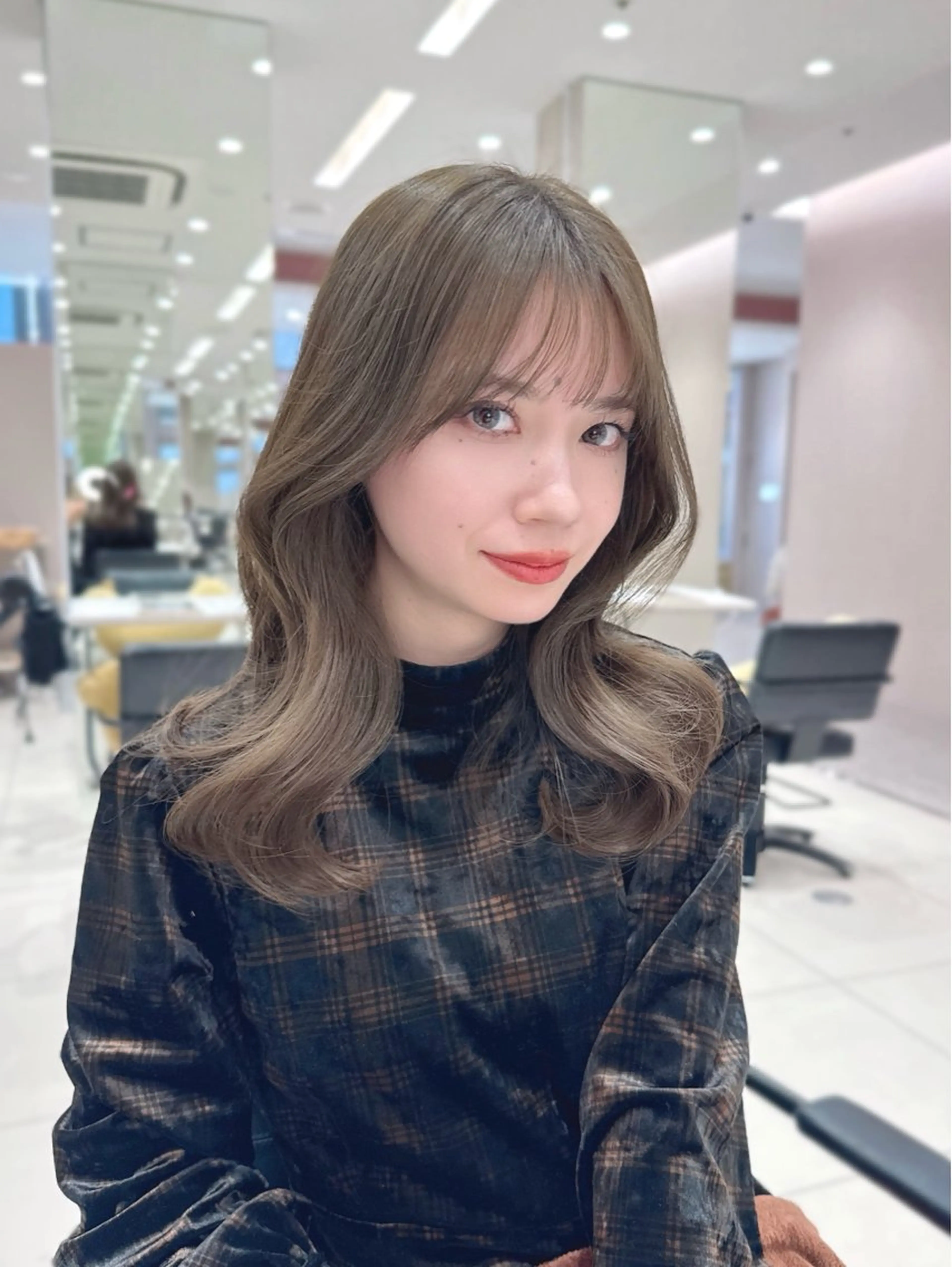 ミディアム カラー カット ヘアカラー トリートメント ヘッドスパ ヘアセット 韓国ヘア/レイヤー/ 顔まわり/りょーとのヘアスタイル