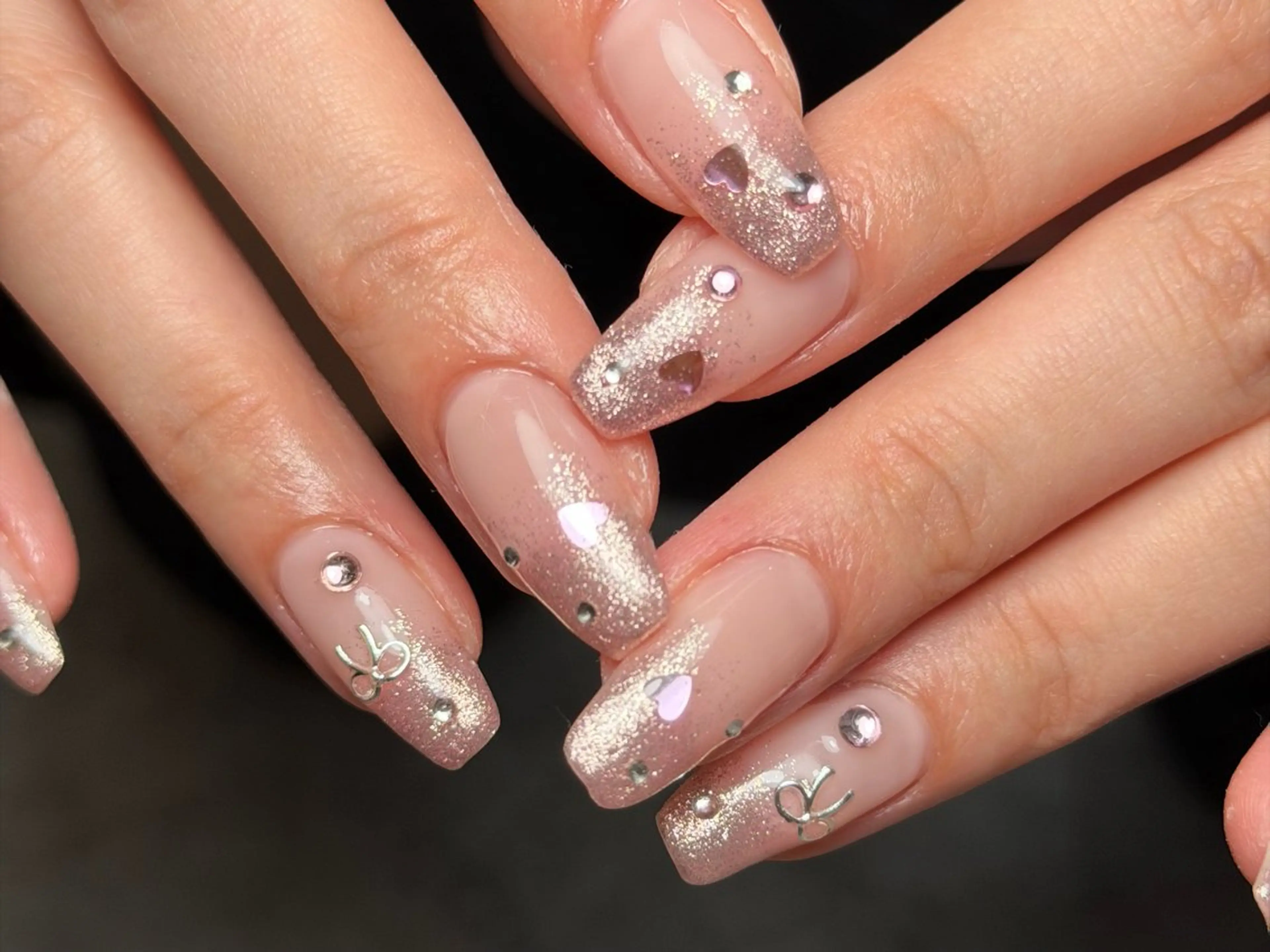 ネイル ハンドネイル popo-nail所属・個性派/ちゅるん/ モチ好評◎｜MIKIのネイルデザイン