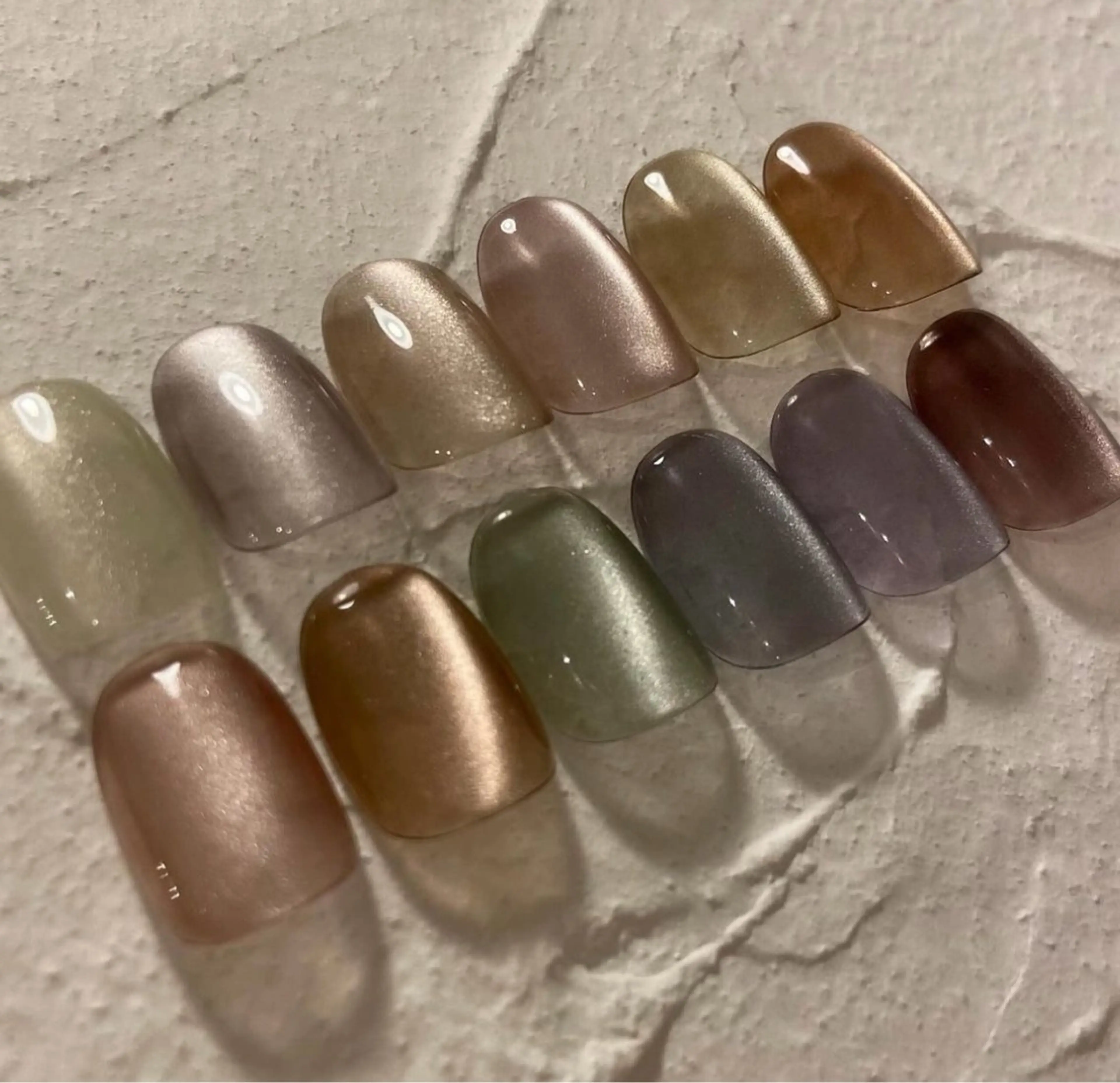 ネイル Luneil VIP Deskのネイルデザイン