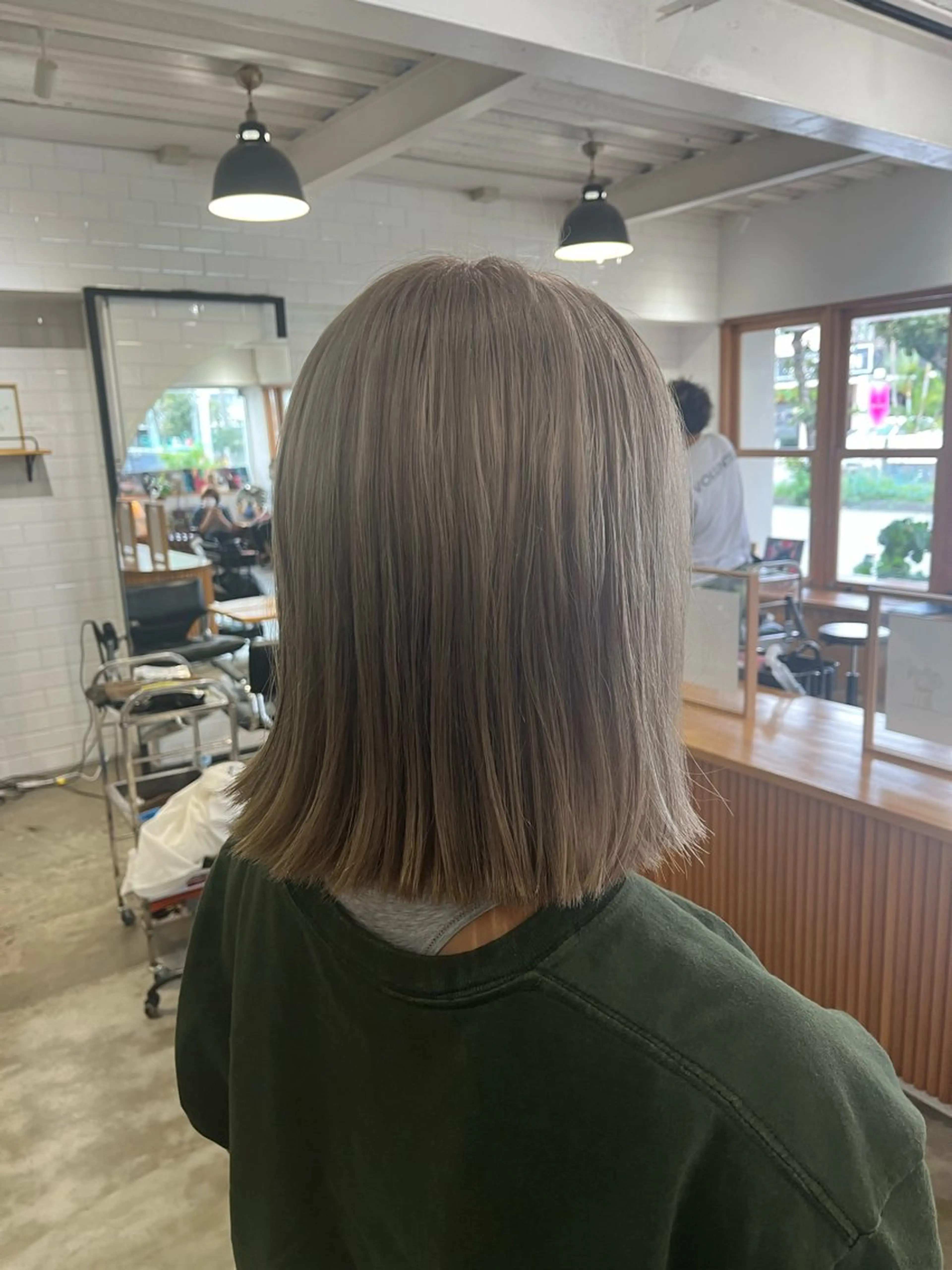 ミディアム カラー ベージュカラー ヘアカラー ノハナ💜北谷 BY MY SIDEのヘアスタイル