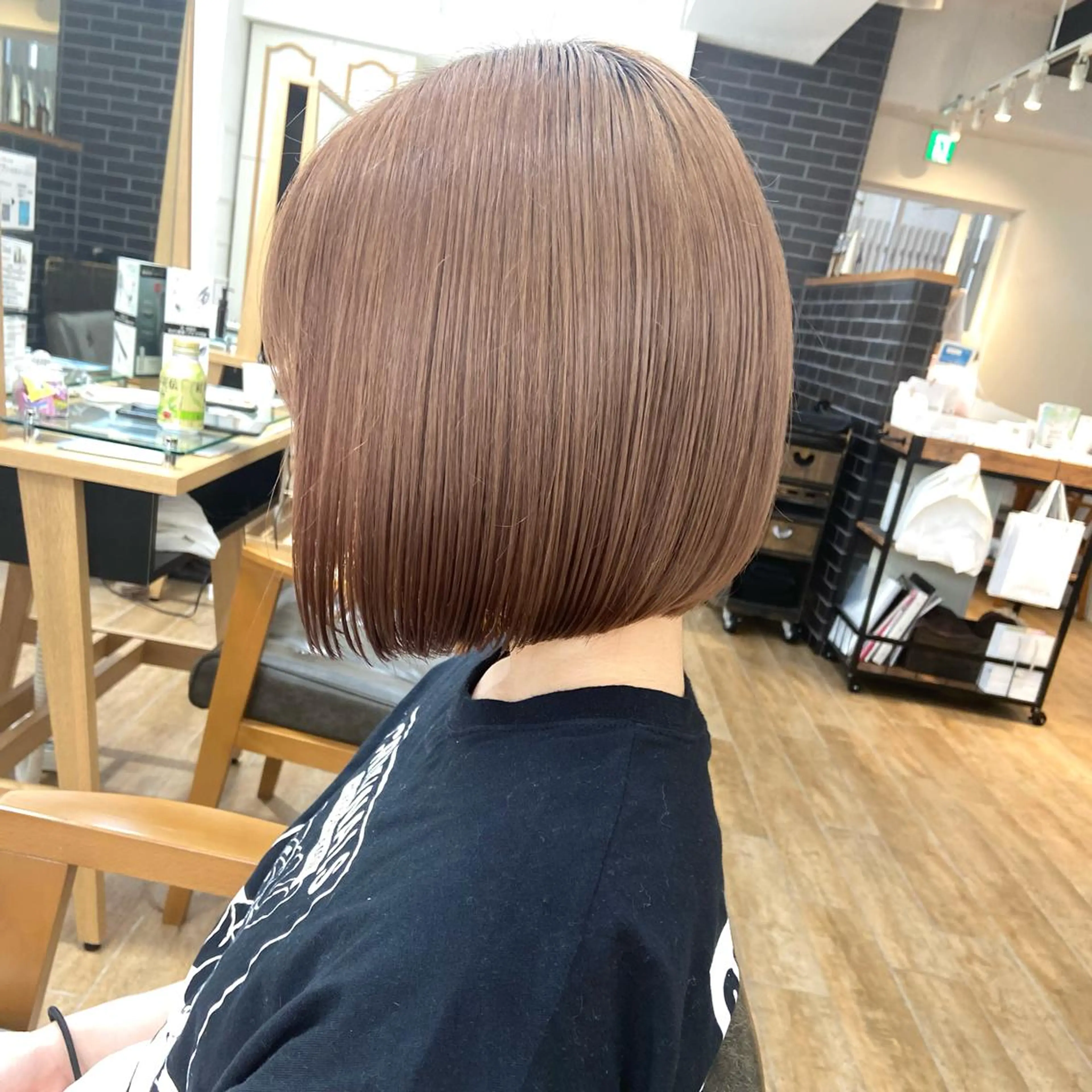 ショート カラー パーマ ヘアアレンジ メンズ キッズ ネイル マツエク・マツパ カット トリートメント 横浜Bob美容師🤎 ERINAのヘアスタイル