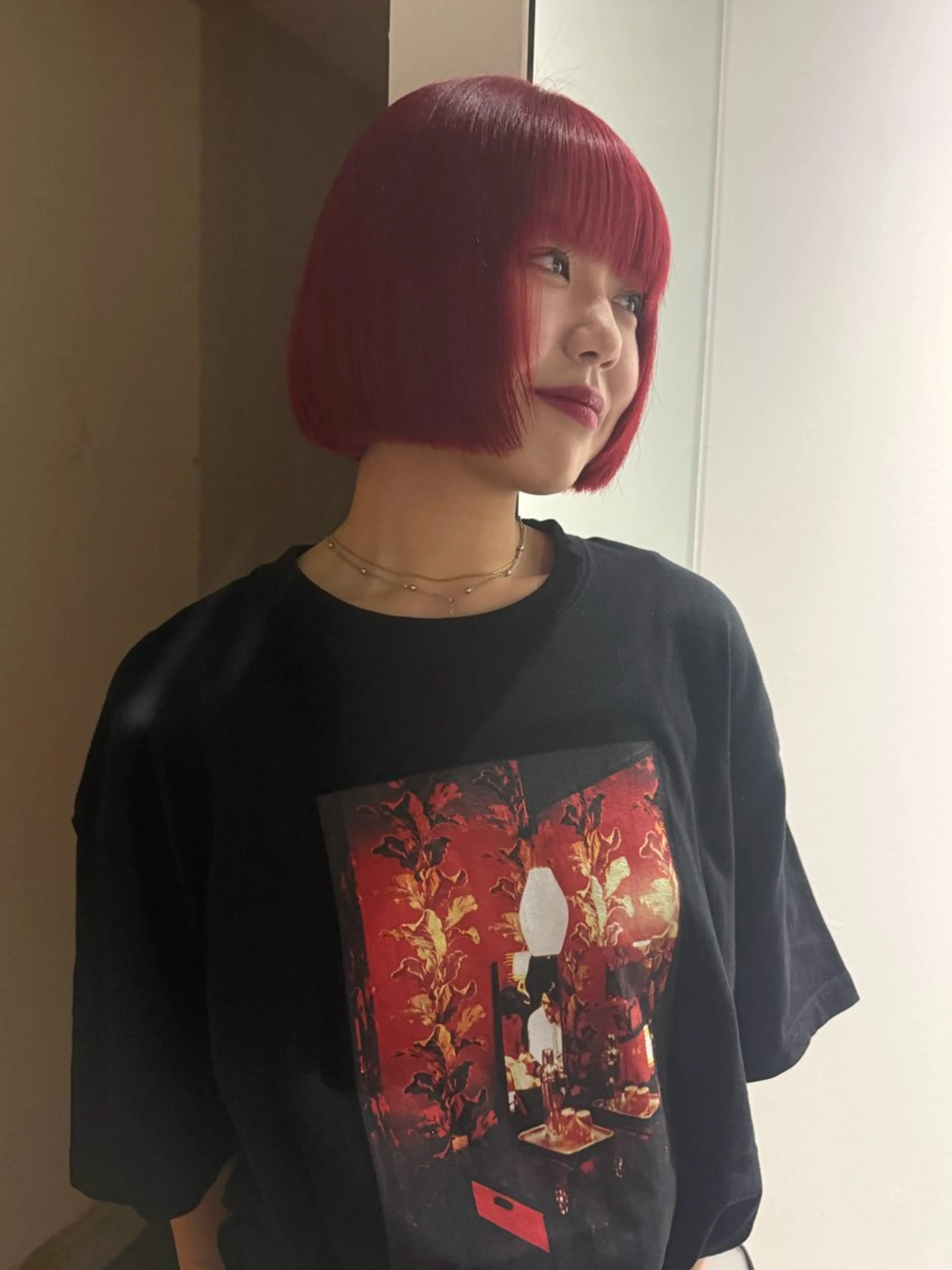ショート カラー BURROW うえみ 寿々のヘアスタイル