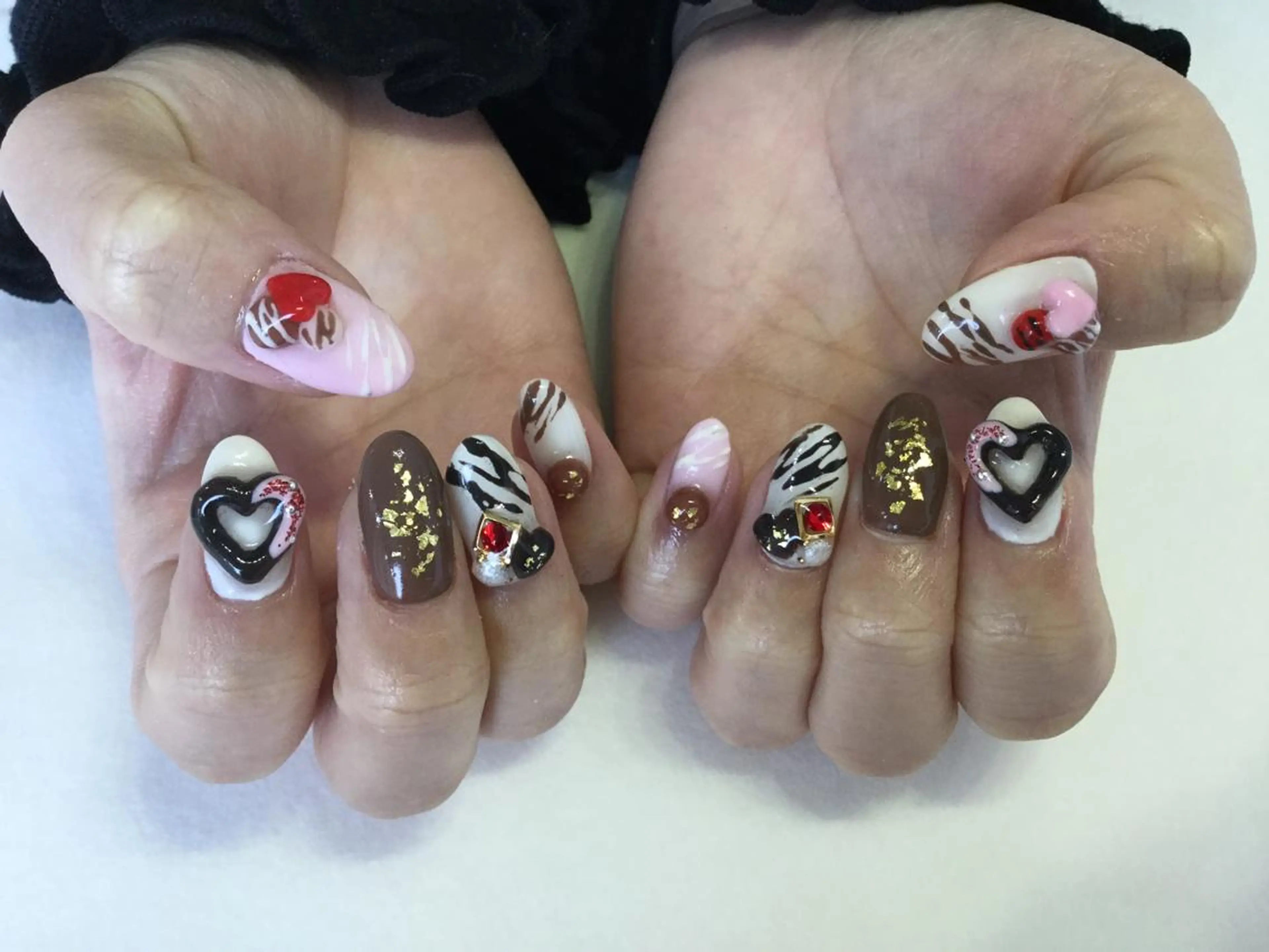 ネイル 💎🐰 saki. m 🐰💎のネイルデザイン