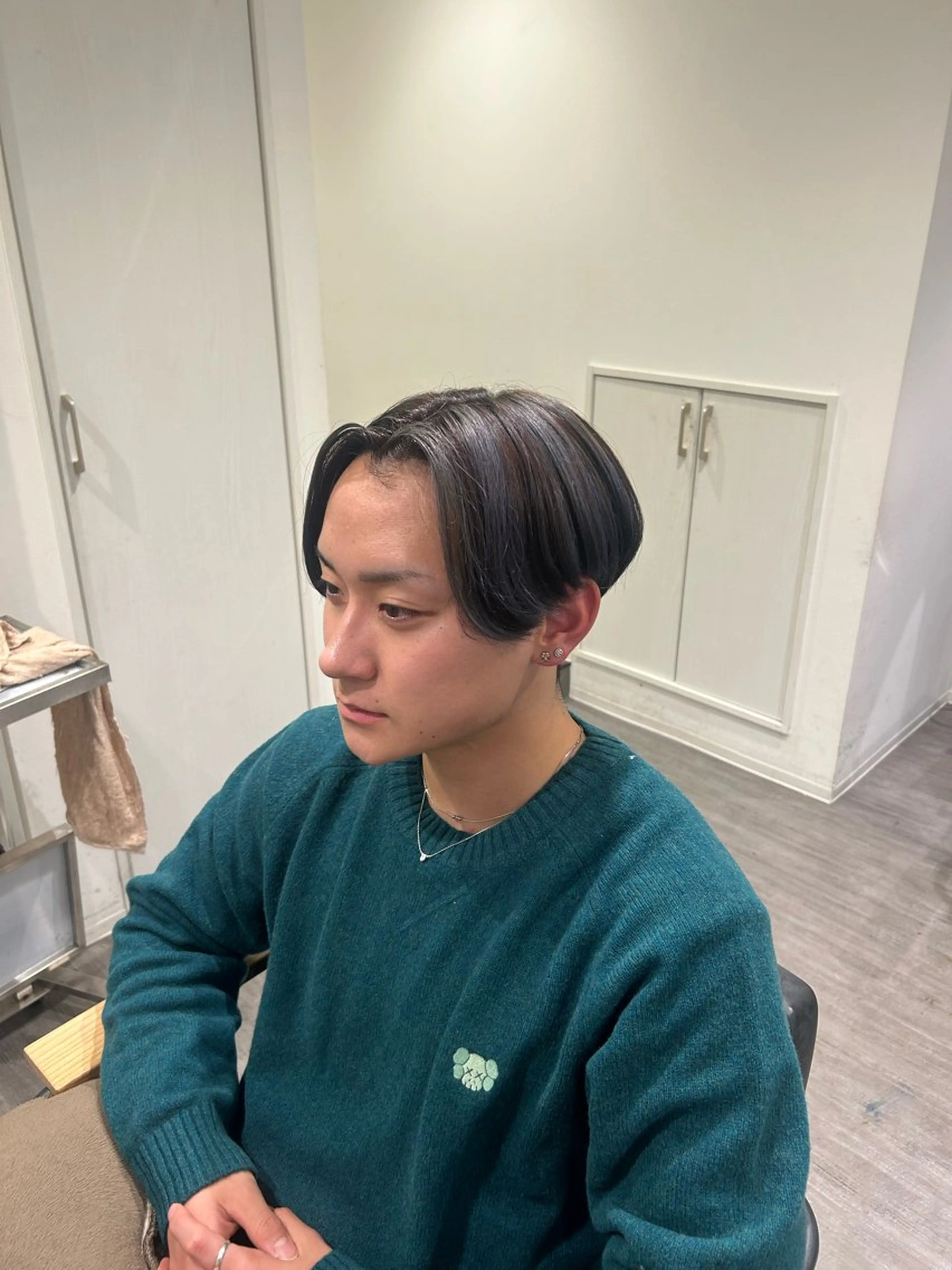 カラー メンズ メンズメッシュ デザインカラー メッシュ シルバー ヘアカラー トリートメント cocotte 💟草間紫音💟のヘアスタイル