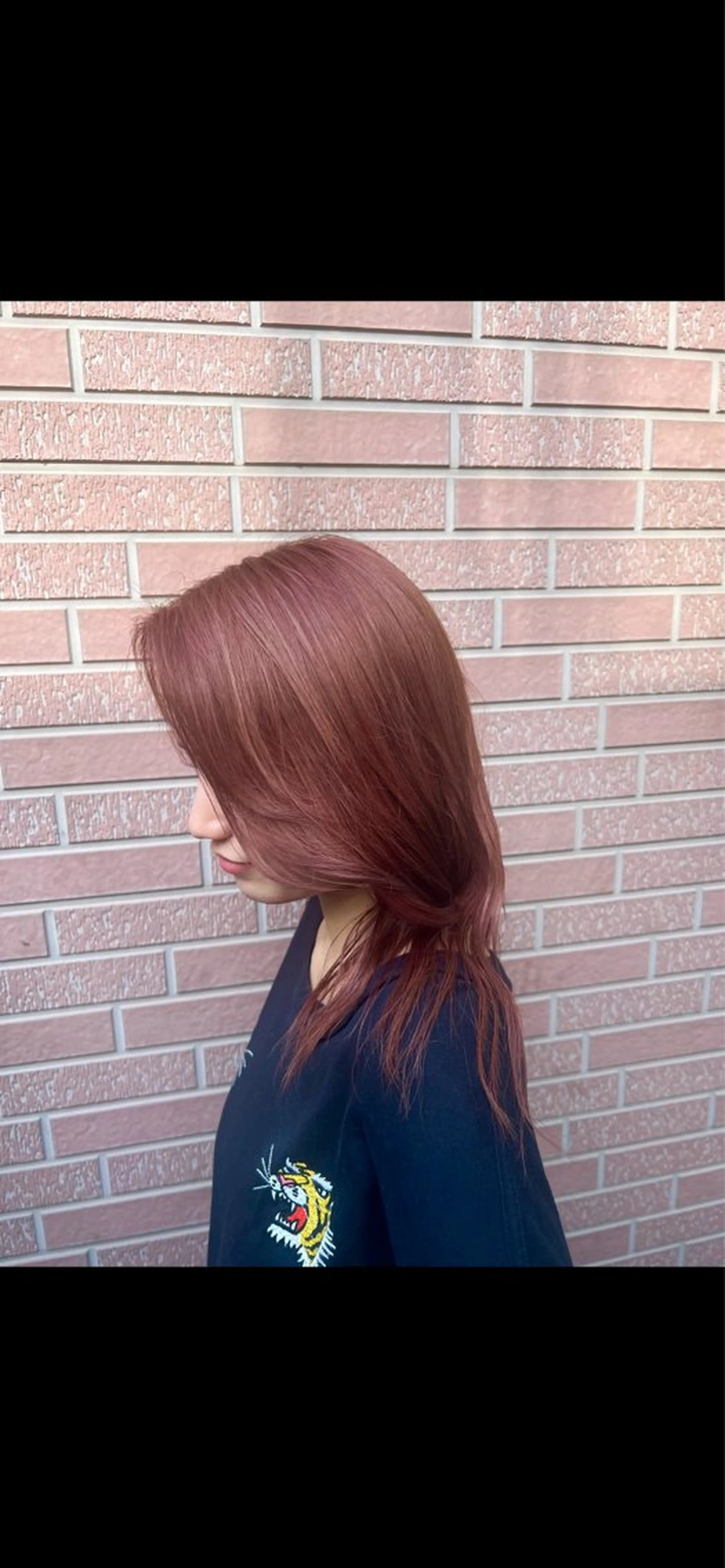 セミロング ヘアカラー (h)wim kikoのヘアスタイル