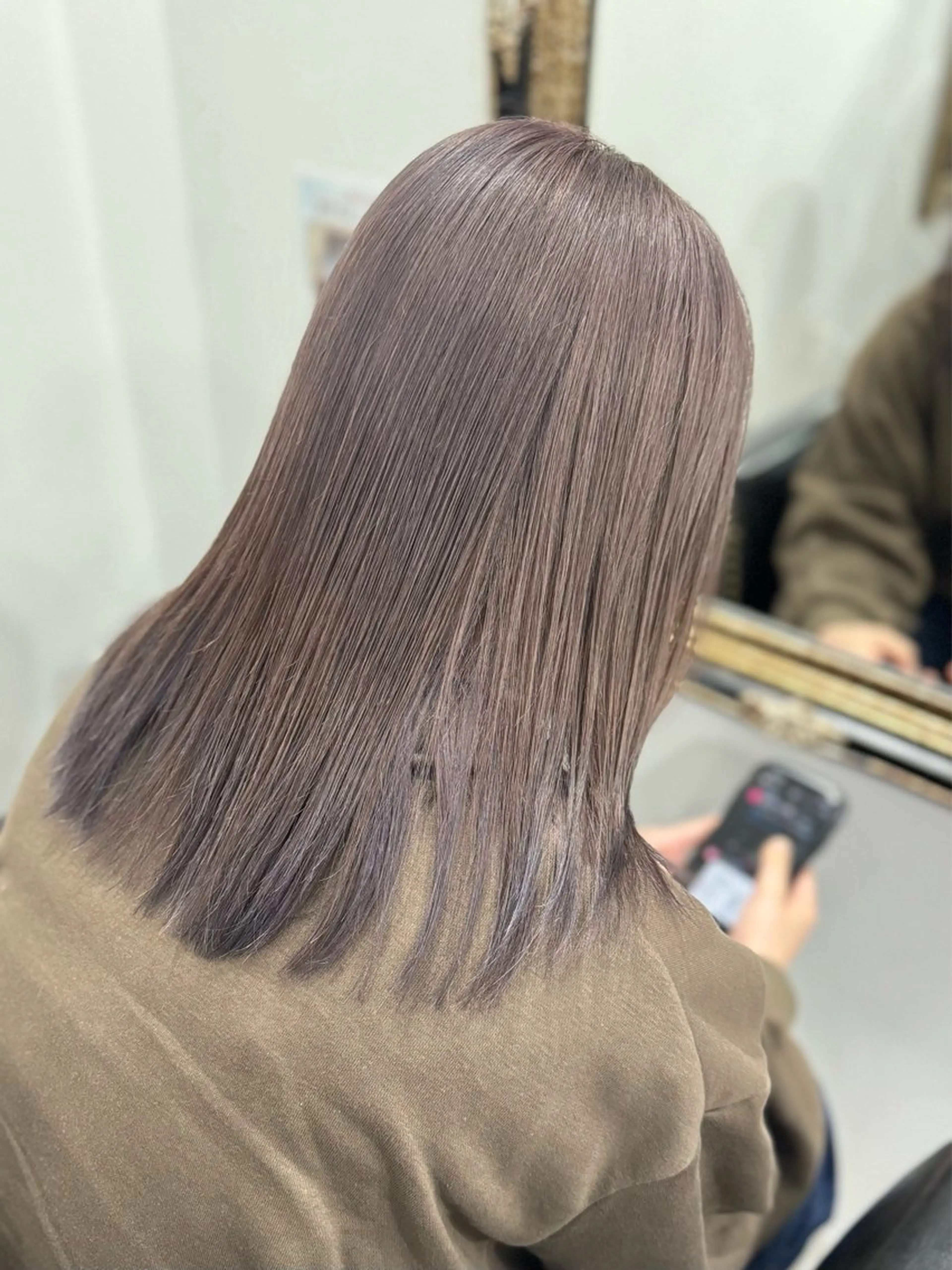 リタッチブリーチオンカラー+うる艶トリートメントの写真