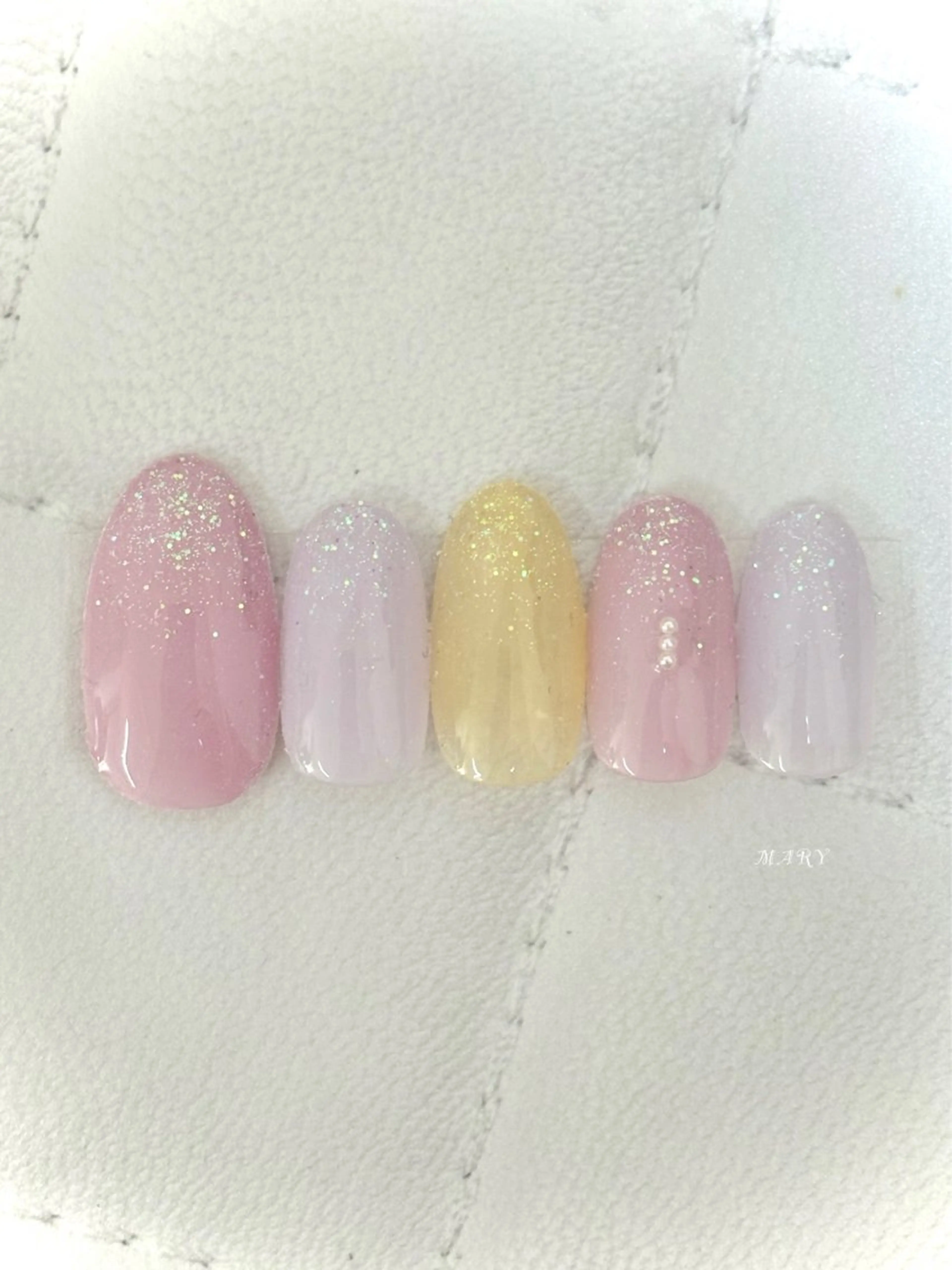 ネイル ラメ(グリッター) ニュアンスネイル ワンカラーネイル パステルネイル ハンドネイル Mary nail .narumiのネイルデザイン