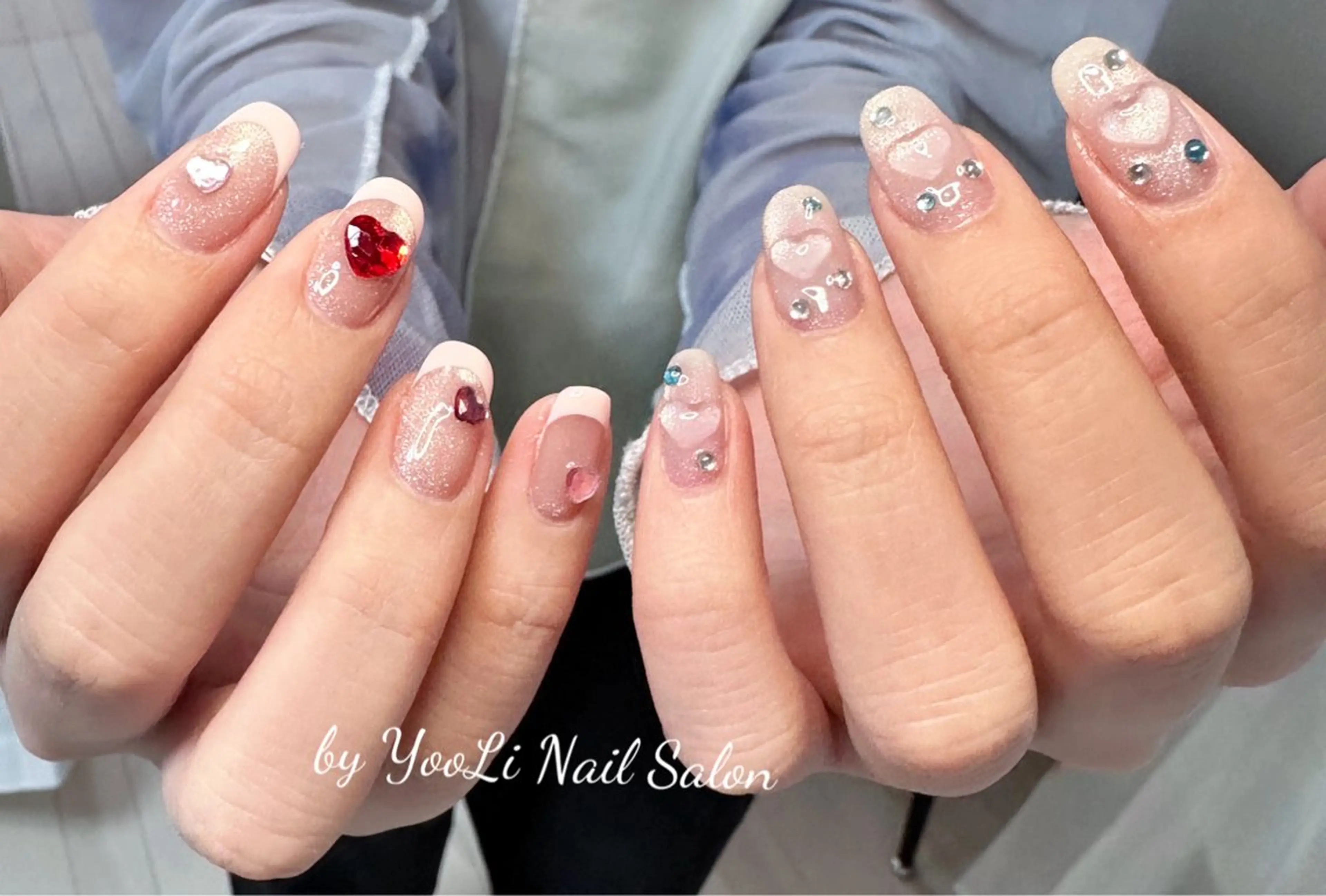 ネイル アートネイル オーロラネイル チークネイル フレンチネイル ガラスフレンチ ハンドネイル 🎀🎀YooLi Nail Salonのネイルデザイン