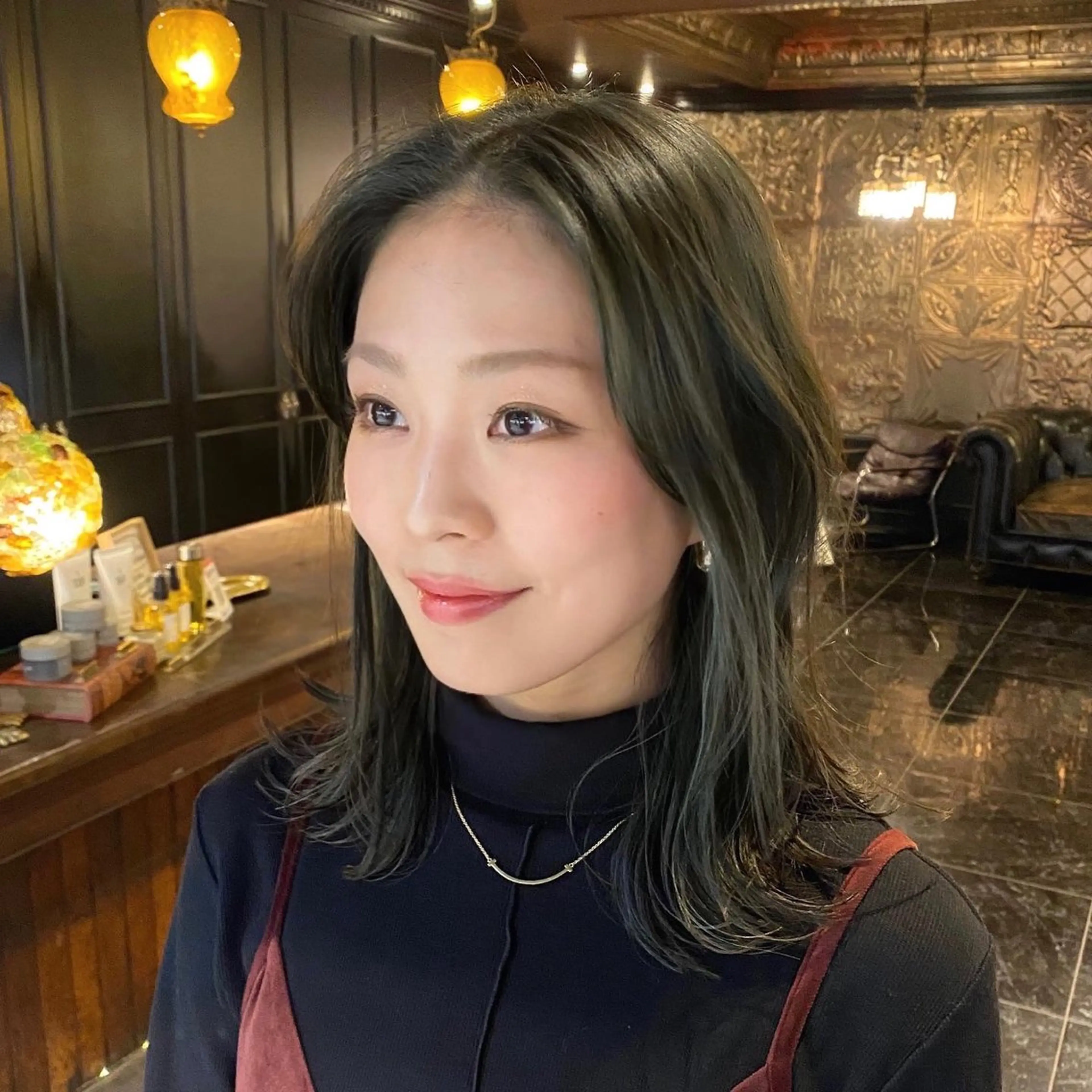 ミディアム カラー ブリーチ ダブルカラー グレージュ カーキグレージュ ブリーチなしカラー カット ヘアカラー 透明感カラー🌿 グレージュ🐺陽介のヘアスタイル