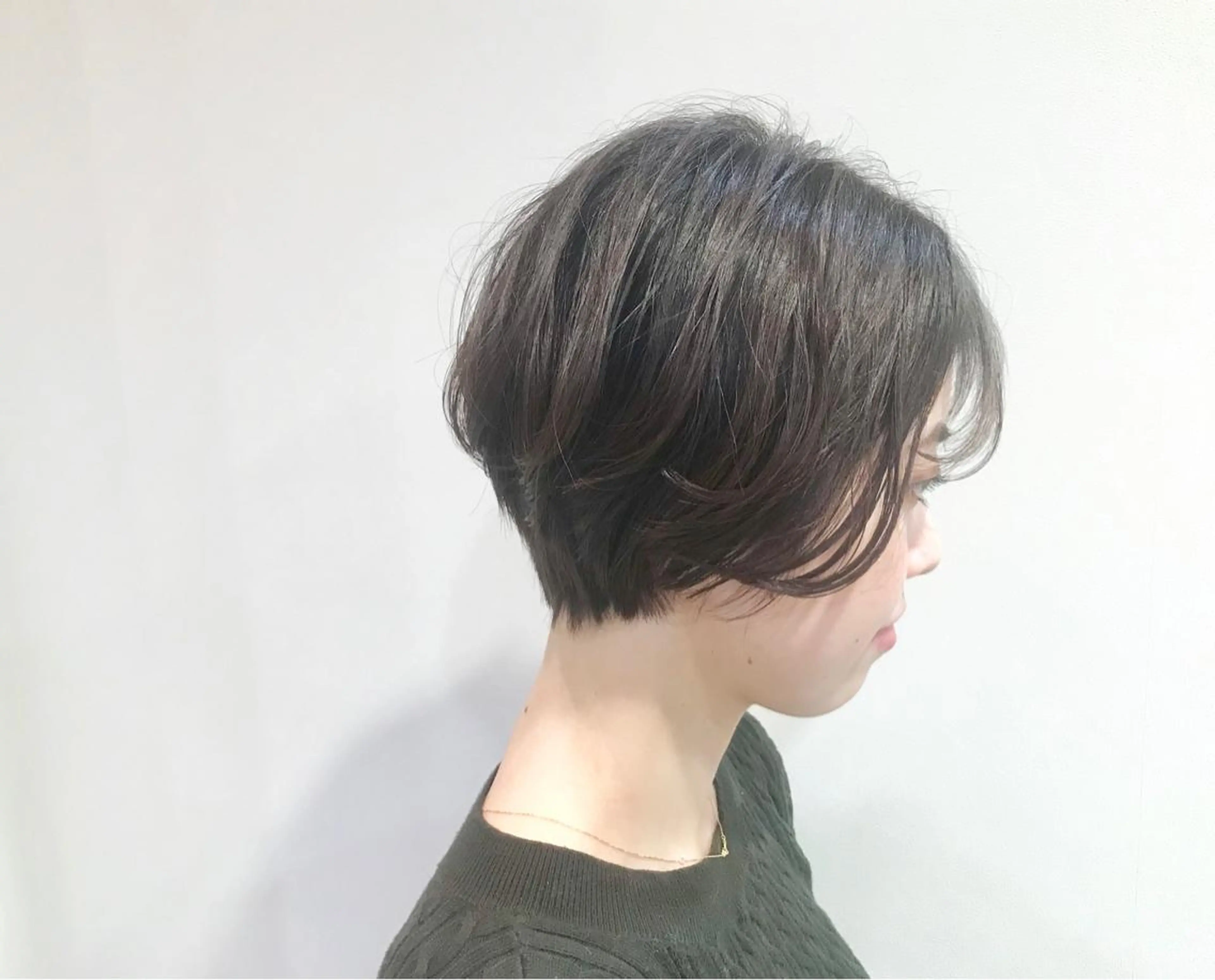 ショート ハンサムショート ボブ ショートヘア カット ヘアカラー トリートメント ヘッドスパ ✨美髪サラ艶トレンド 橋柿 実紀✨のヘアスタイル