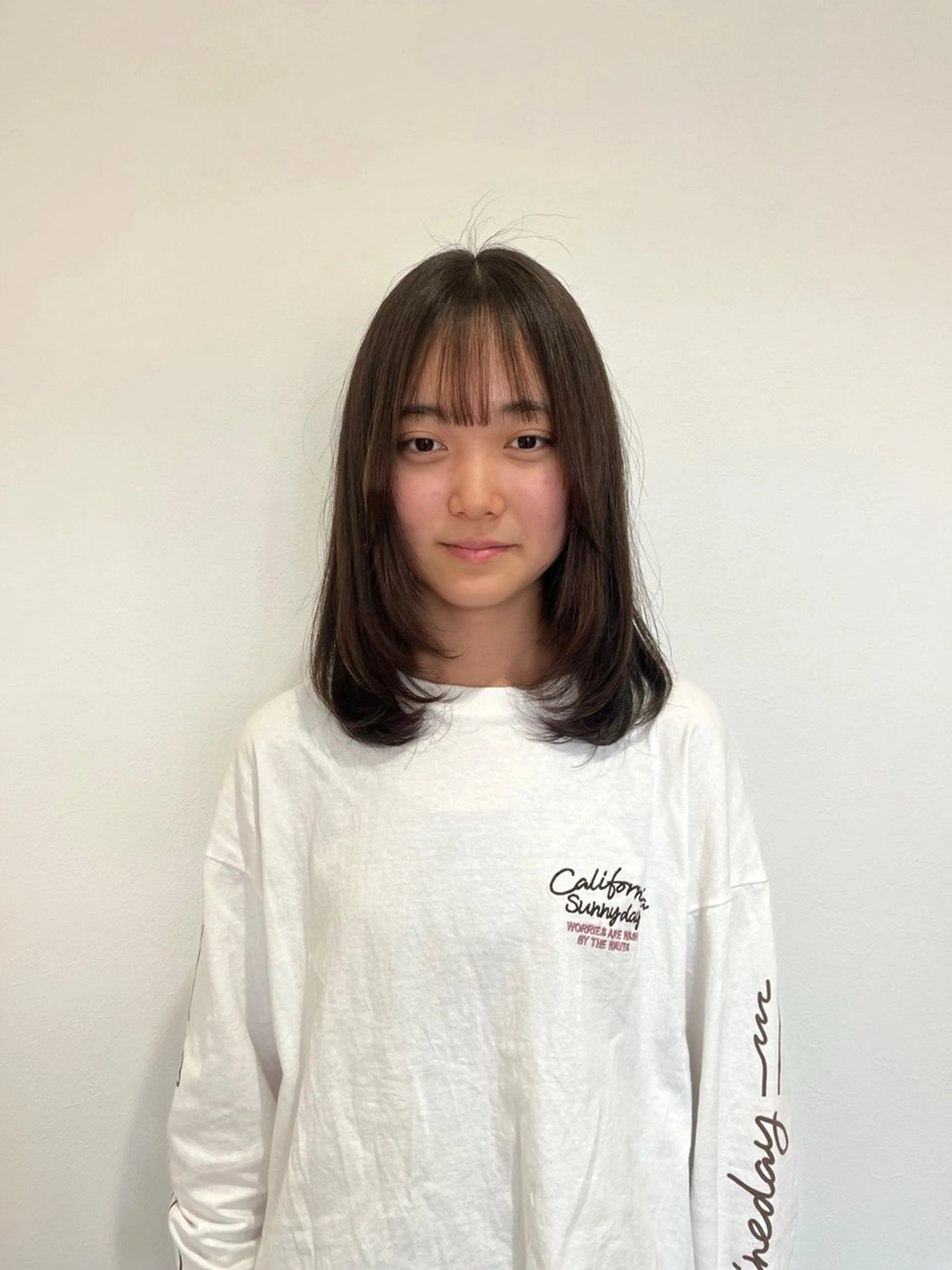 セミロング 縮毛矯正 サクマ マナミ🎀のヘアスタイル