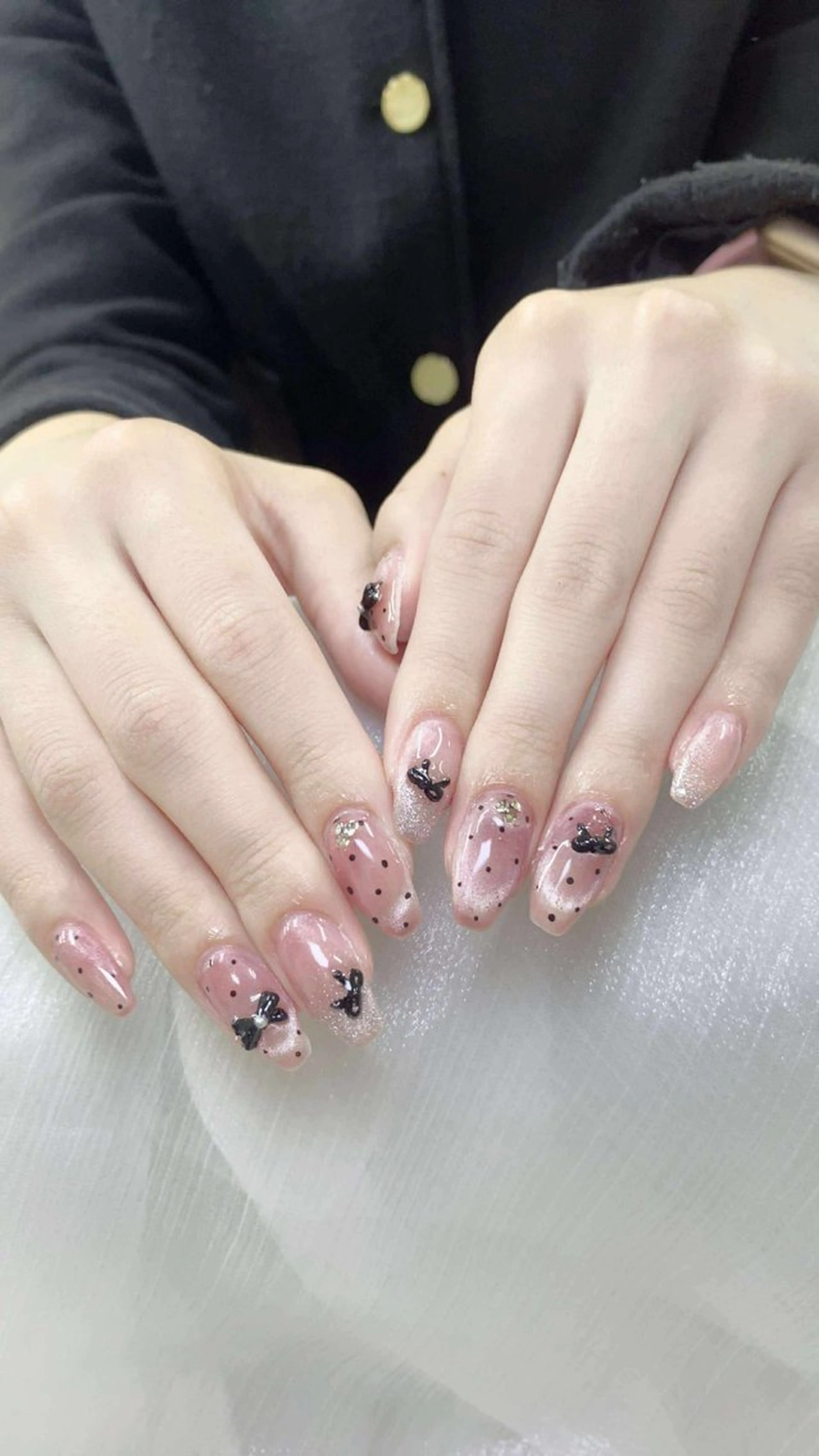 ネイル フレンチネイル グラデーション キラキラネイル 韓国ネイル マグネットネイル ハンドネイル ハンドケア Hara Nail 【持ち込みOK】のネイルデザイン