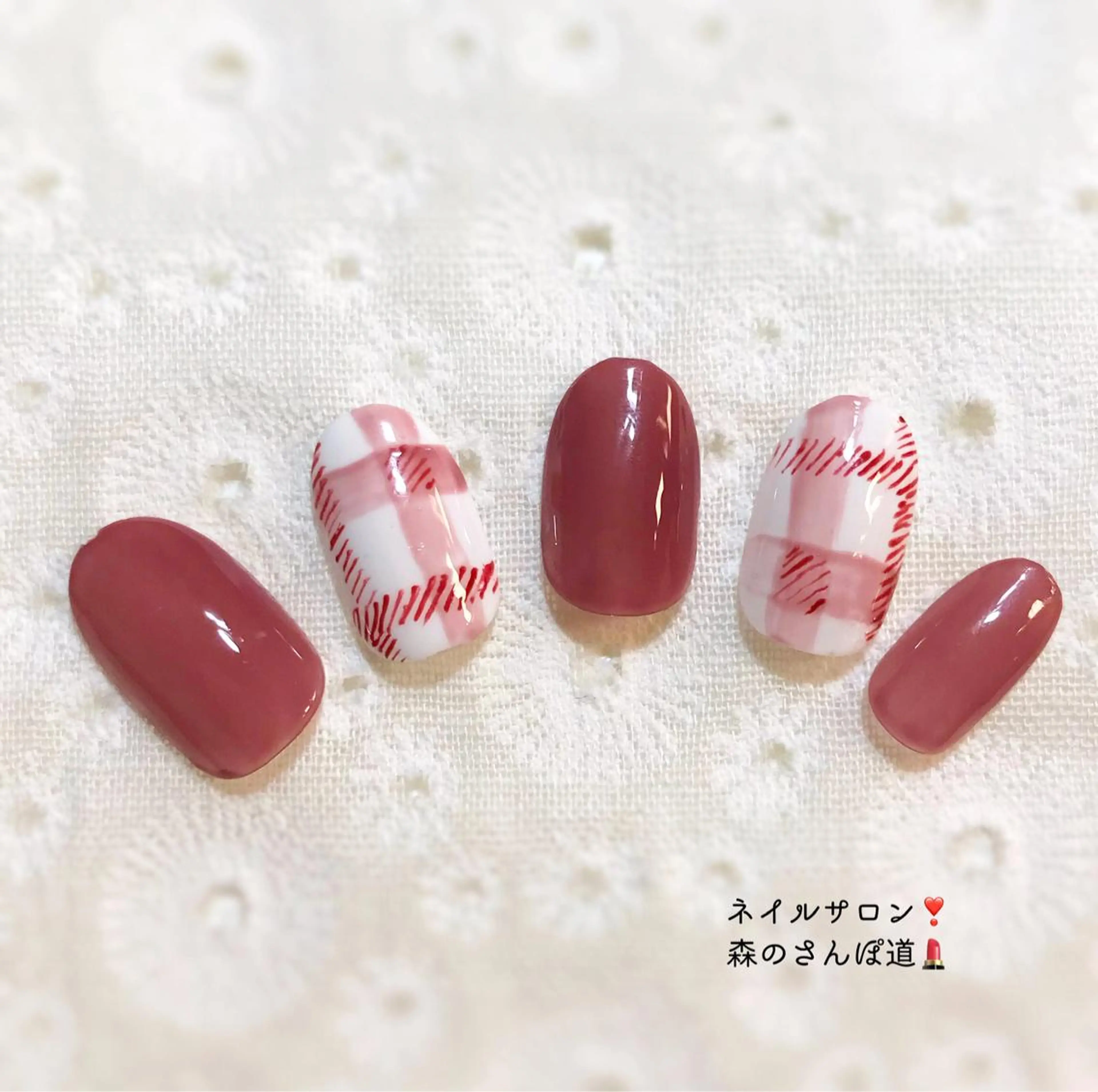 ネイル ハンドネイル ショートネイル 森のさんぽ道のネイルデザイン