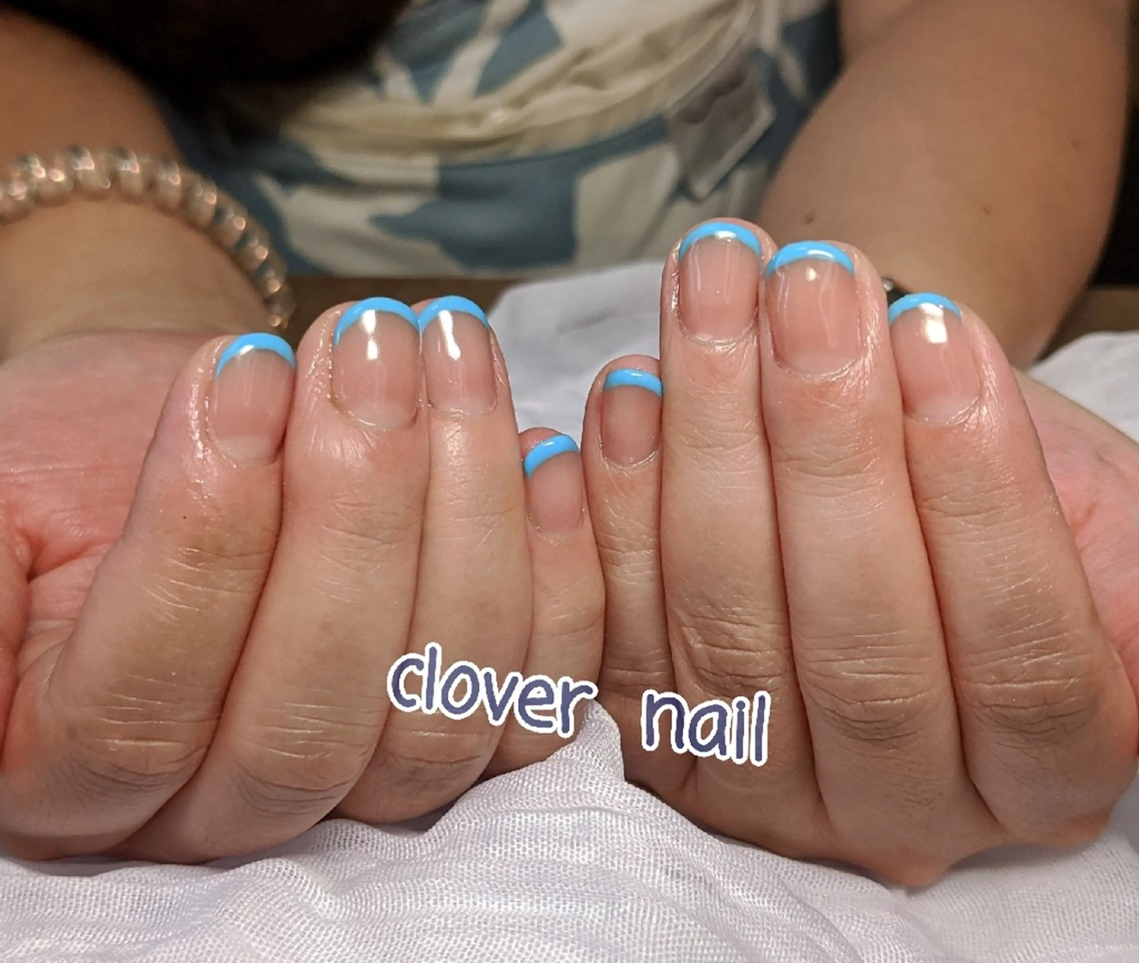ネイル フレンチネイル 水色 ハンドネイル clover nailのネイルデザイン