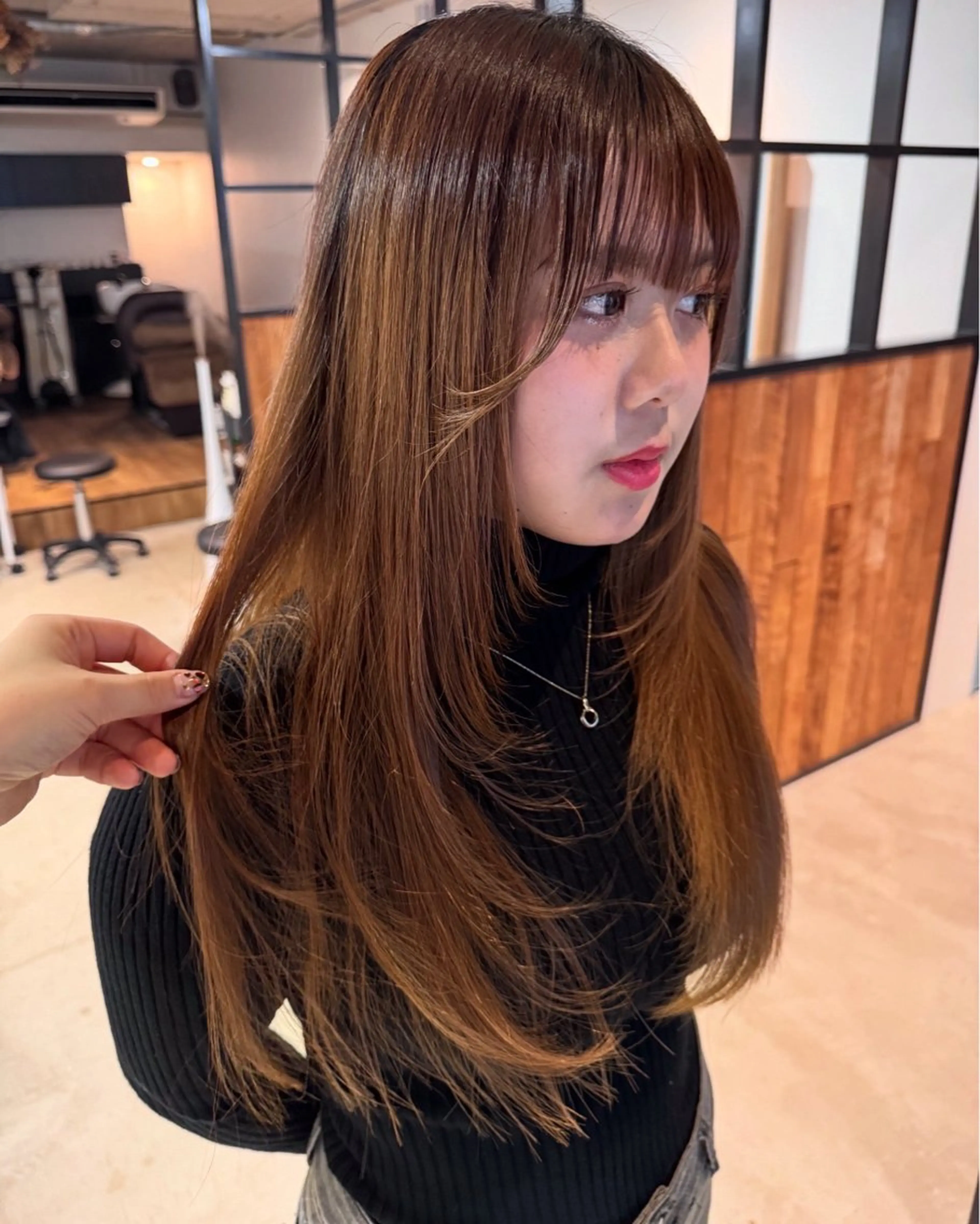 ロング saki/メンズパー マ・デザインカラーのヘアスタイル