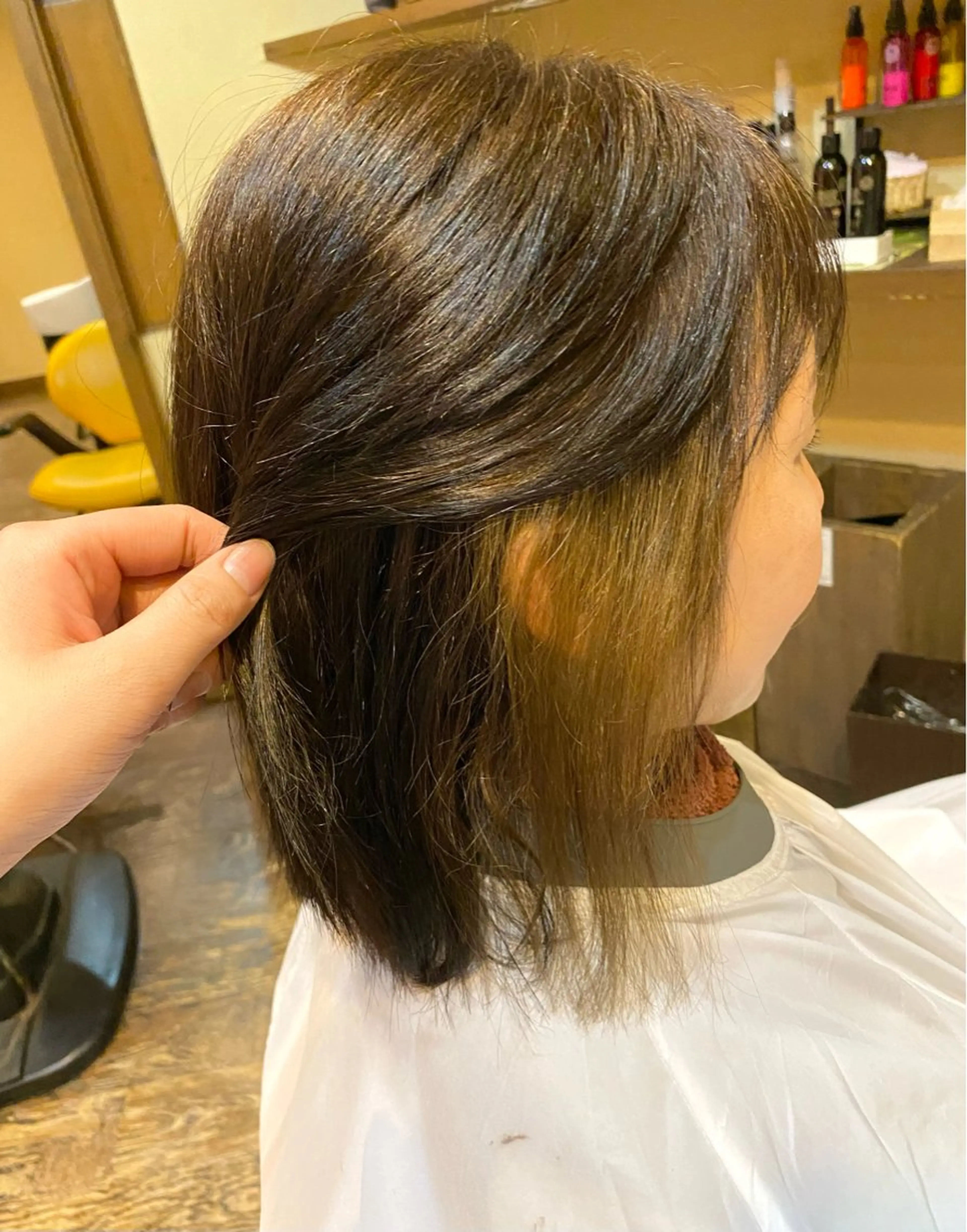 カラー アッシュ アッシュブラウン ベージュカラー ブリーチ ブラウンカラー saya （サヤ）のヘアスタイル