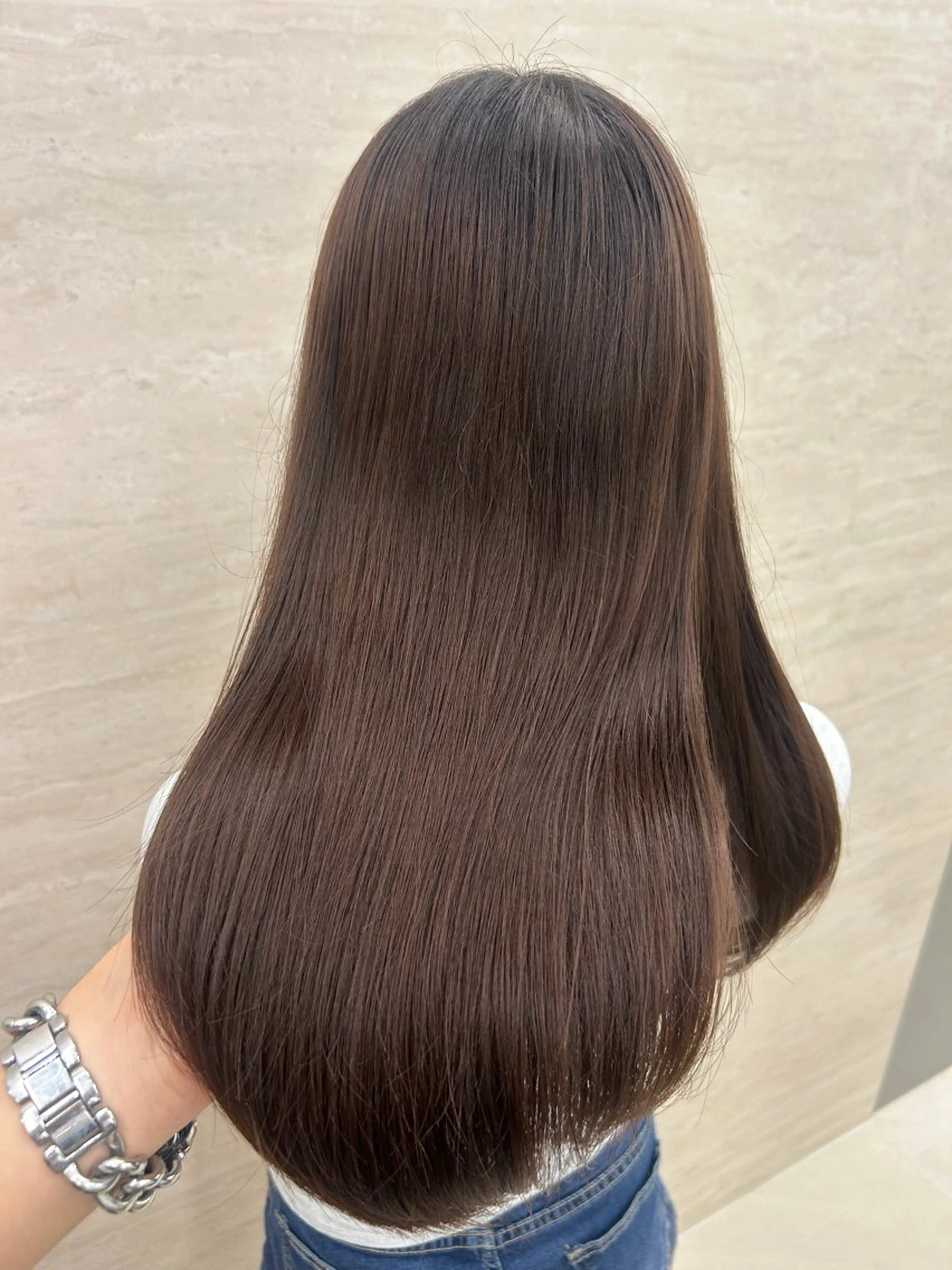 ミディアム アッシュ アッシュブラウン PULSE ASAHIのヘアスタイル