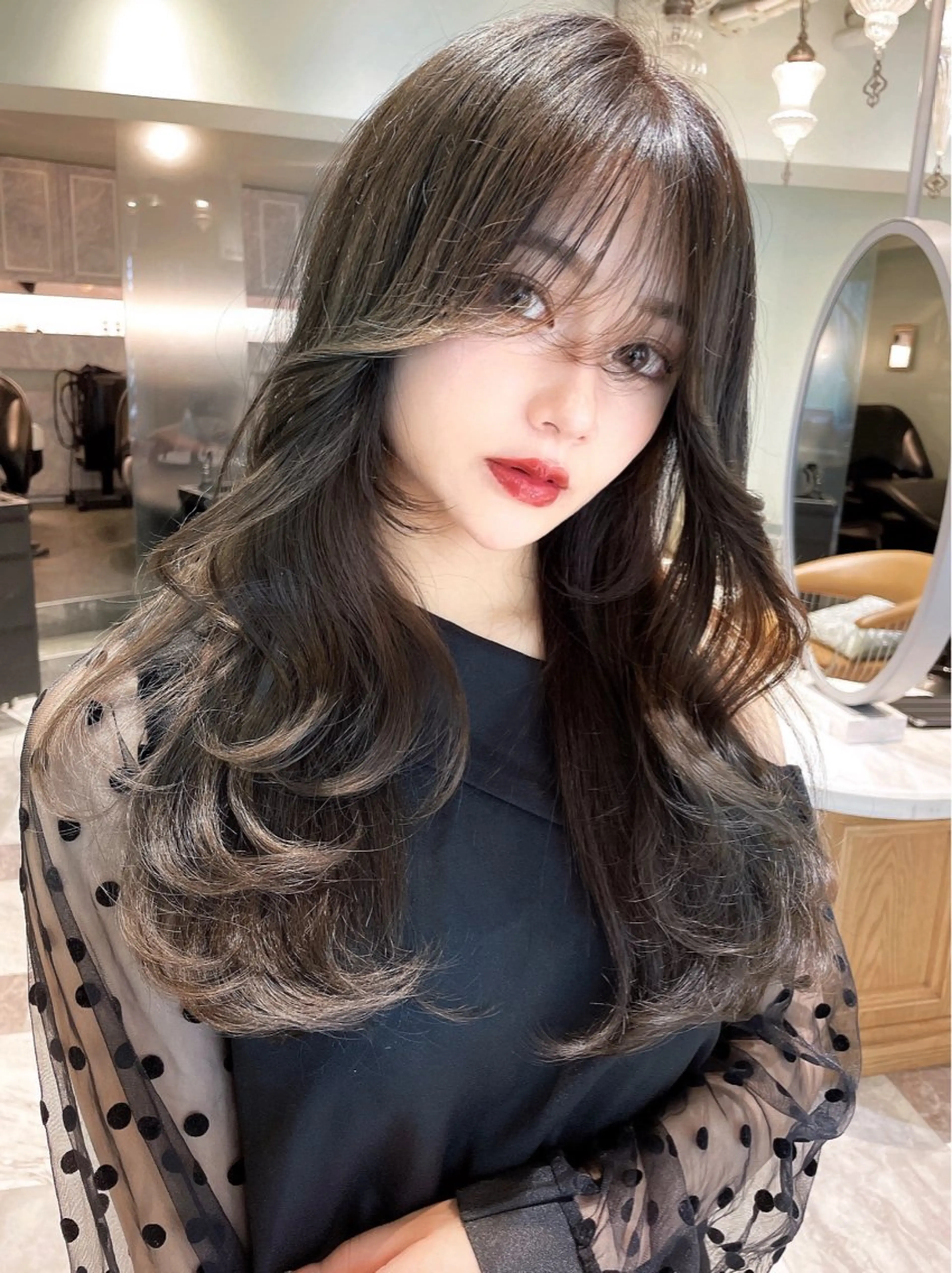 ミディアム カラー ベージュカラー 黒髪 ブリーチ ブルーカラー ブルーブラック 木屋元一/透明感 /前髪/ショートボブのヘアスタイル