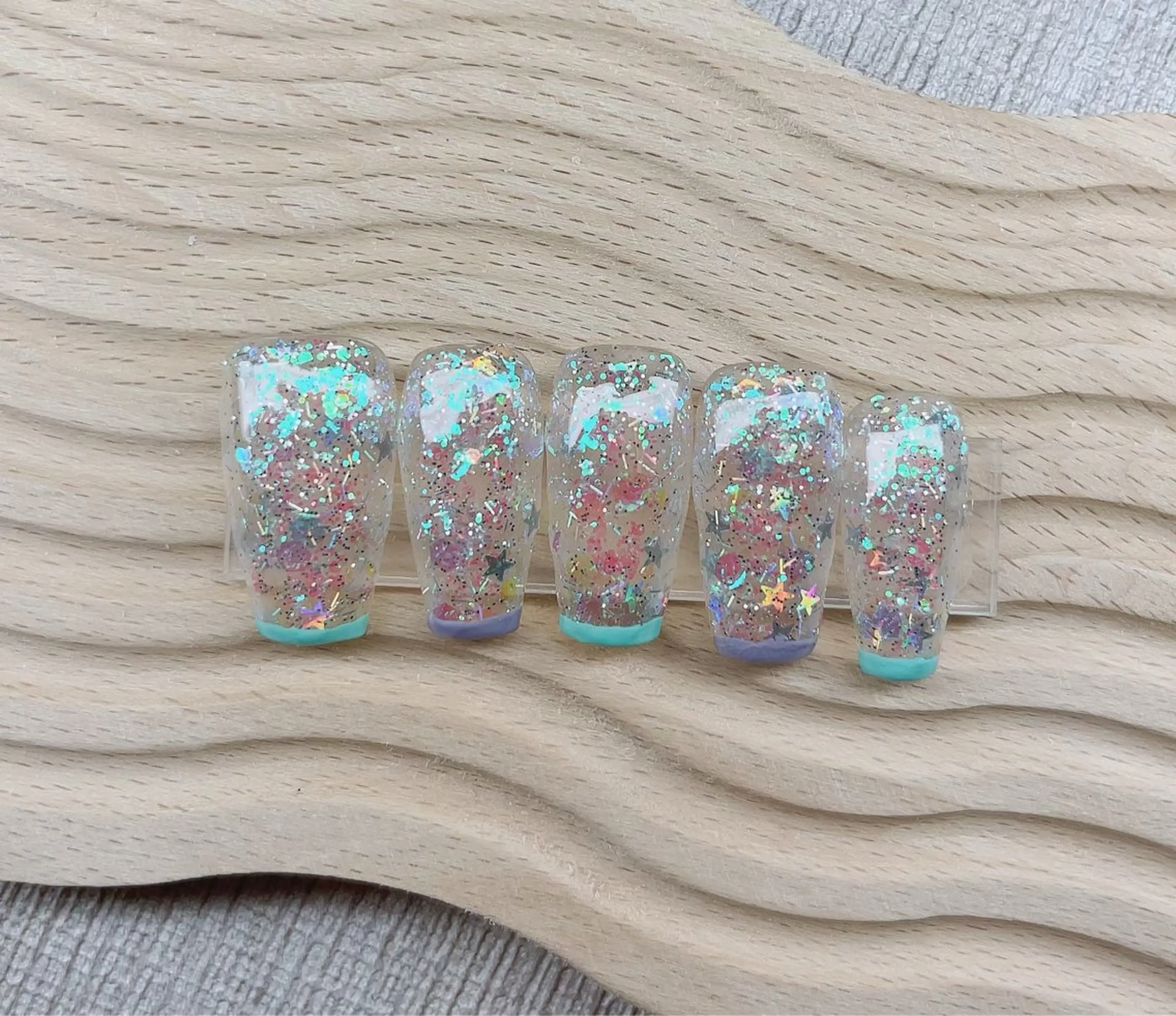 ネイル ラメ(グリッター) シンプルネイル ハンドネイル 🍭Kiara Nail🍭のネイルデザイン