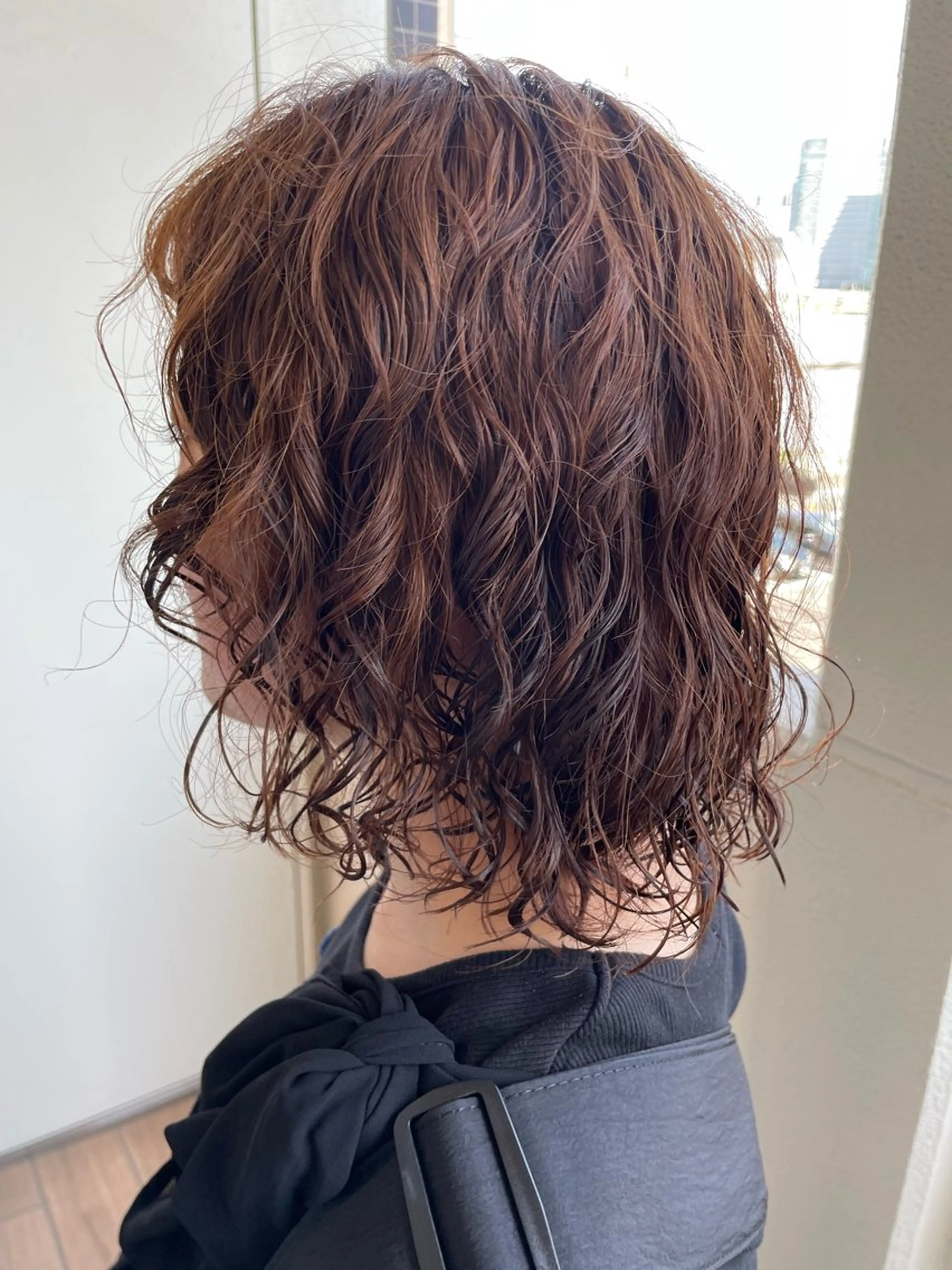 ミディアム パーマ Toiro 横浜所属・🎀レイヤー/パーマ カラー/ai🎀のヘアスタイル