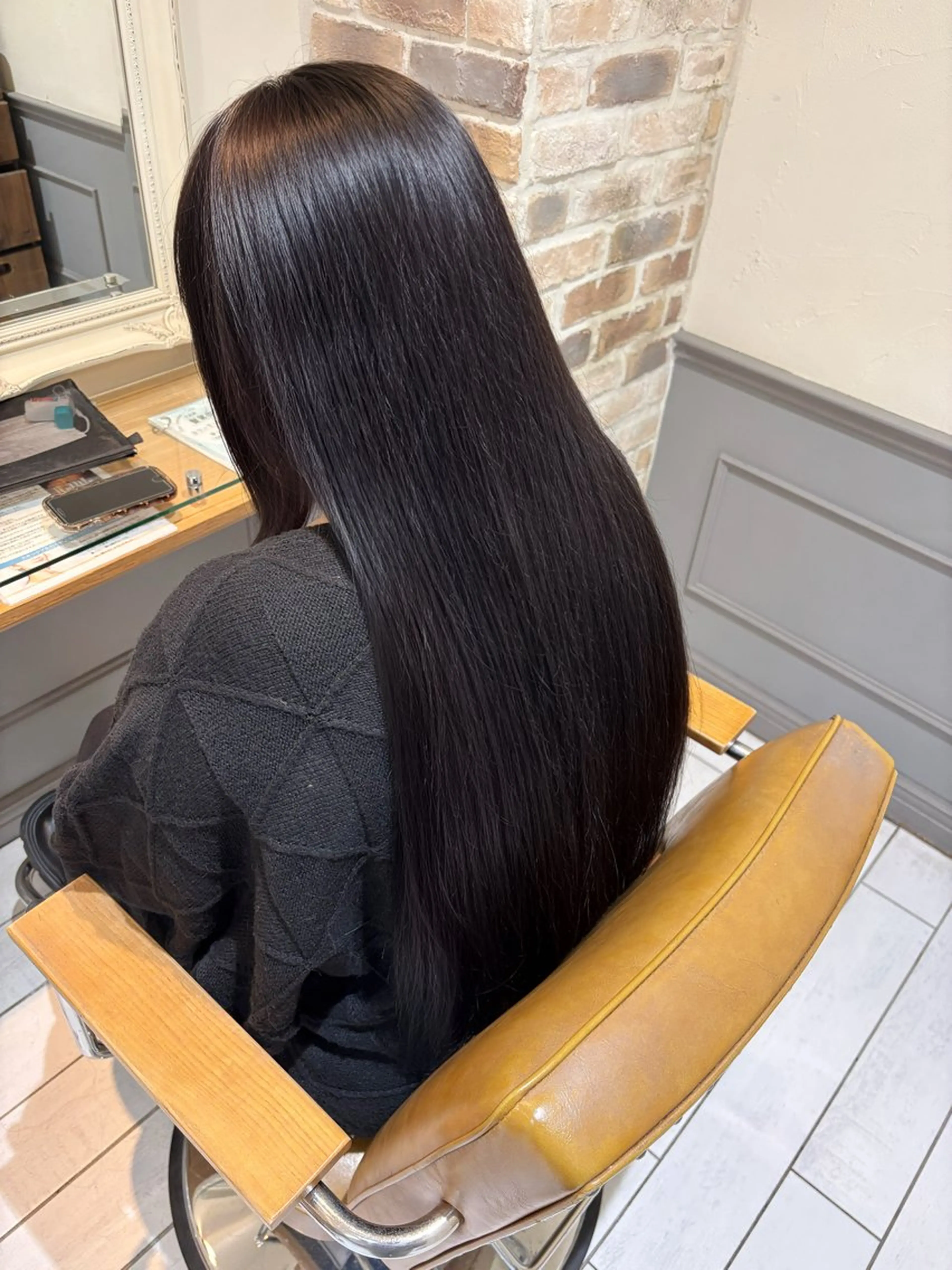 ロング カラー 黒髪 ヘアカラー トリートメント Noel .⋆𝜗𝜚のヘアスタイル