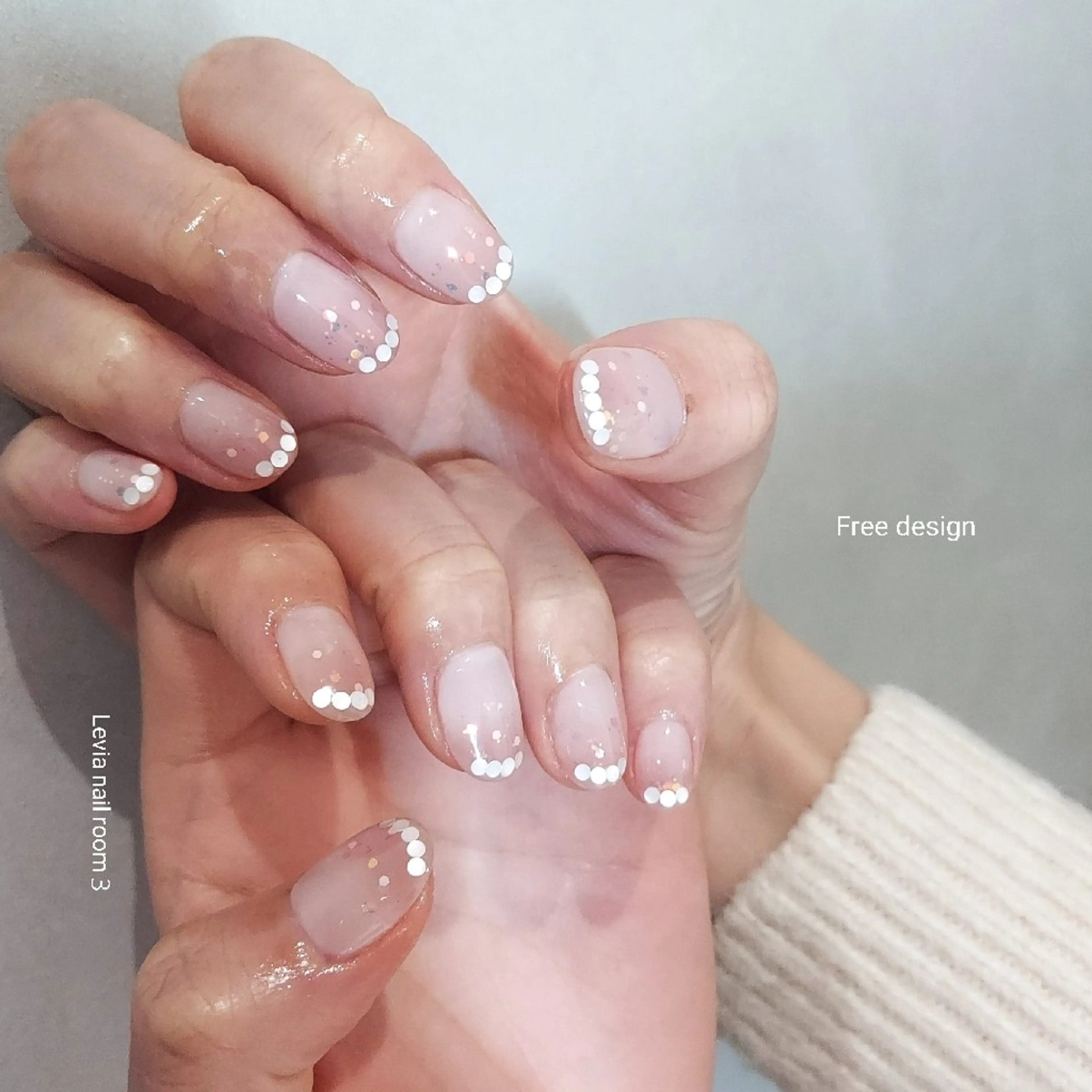ネイル フレンチネイル ラメ(グリッター) ラメグラデーション Levia春江店 nailsalon所属・Levia nail 清水のネイルデザイン