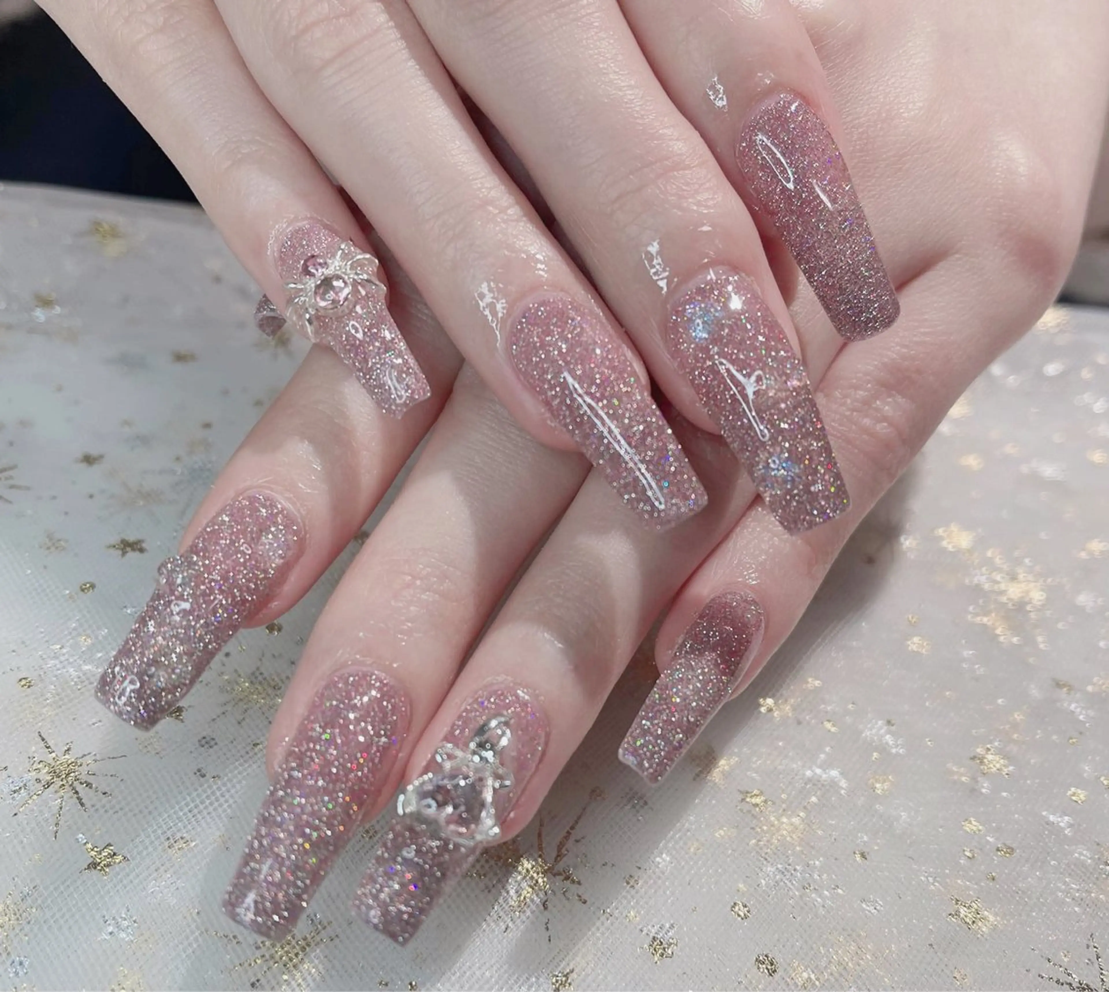 ネイル Trang An Nail Salon所属・チャン アンのネイルデザイン